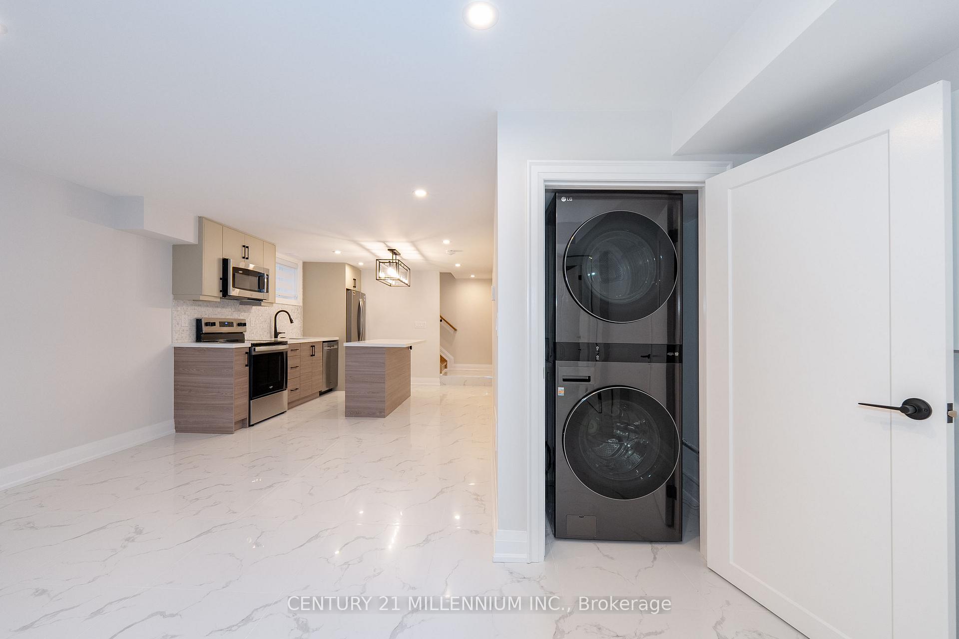 Photo 15 of Unit B, 31 Mariposa Avenue, Toronto, Rockcliffe-Smythe — HOMEH