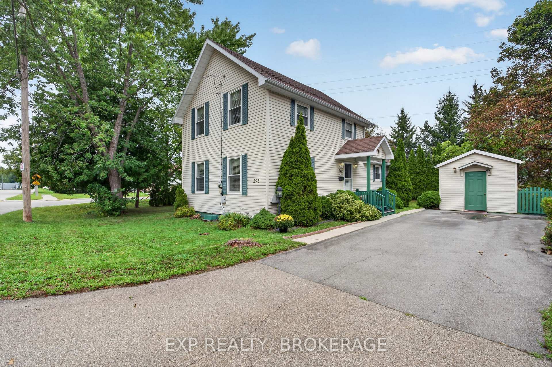 Photo of 295 Victoria Avenue