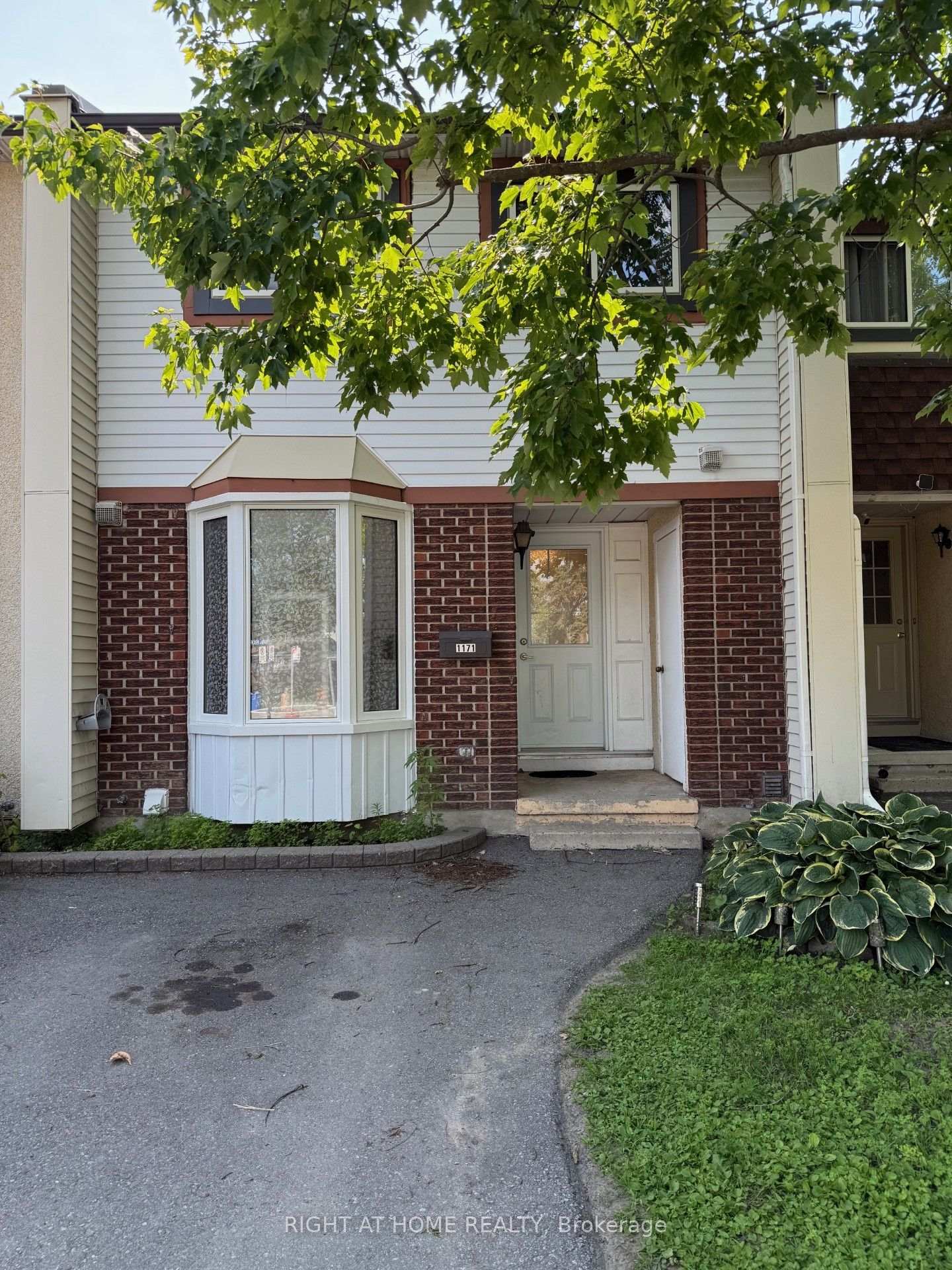 Photo 1 of Unit 2, 1171 Priory Lane, Ottawa, Convent Glen North — HOMEH