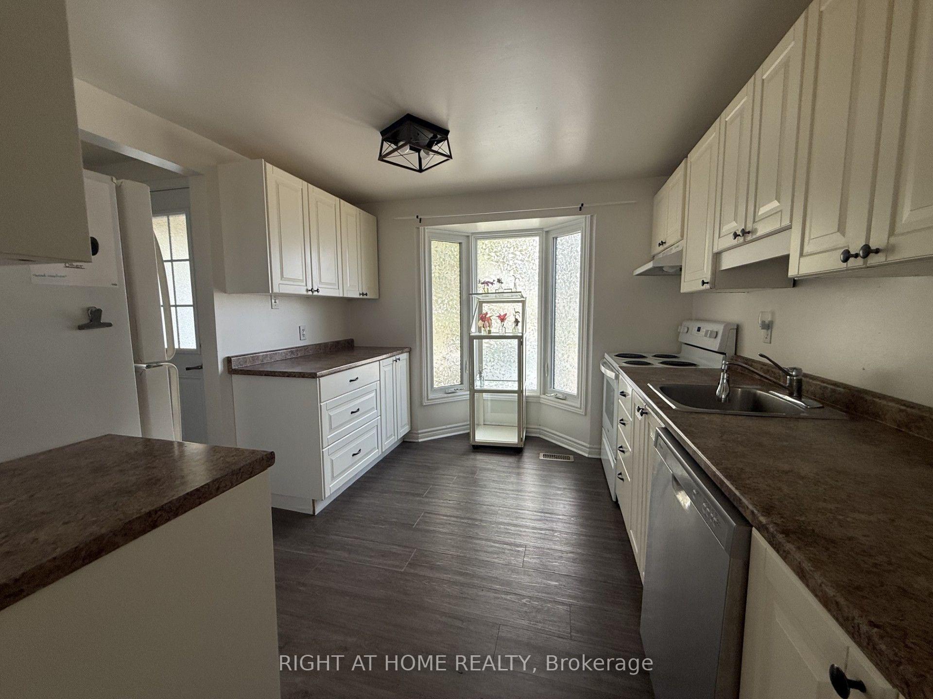 Photo 3 of Unit 2, 1171 Priory Lane, Ottawa, Convent Glen North — HOMEH