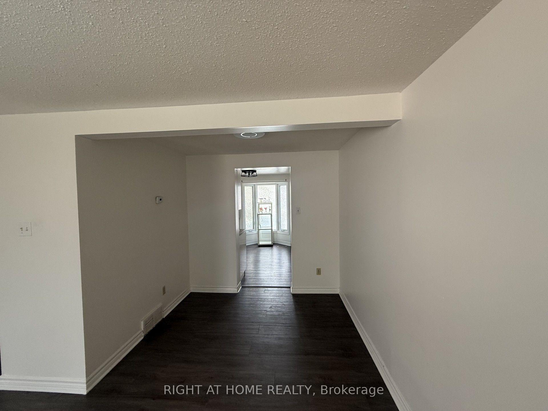 Photo 5 of Unit 2, 1171 Priory Lane, Ottawa, Convent Glen North — HOMEH