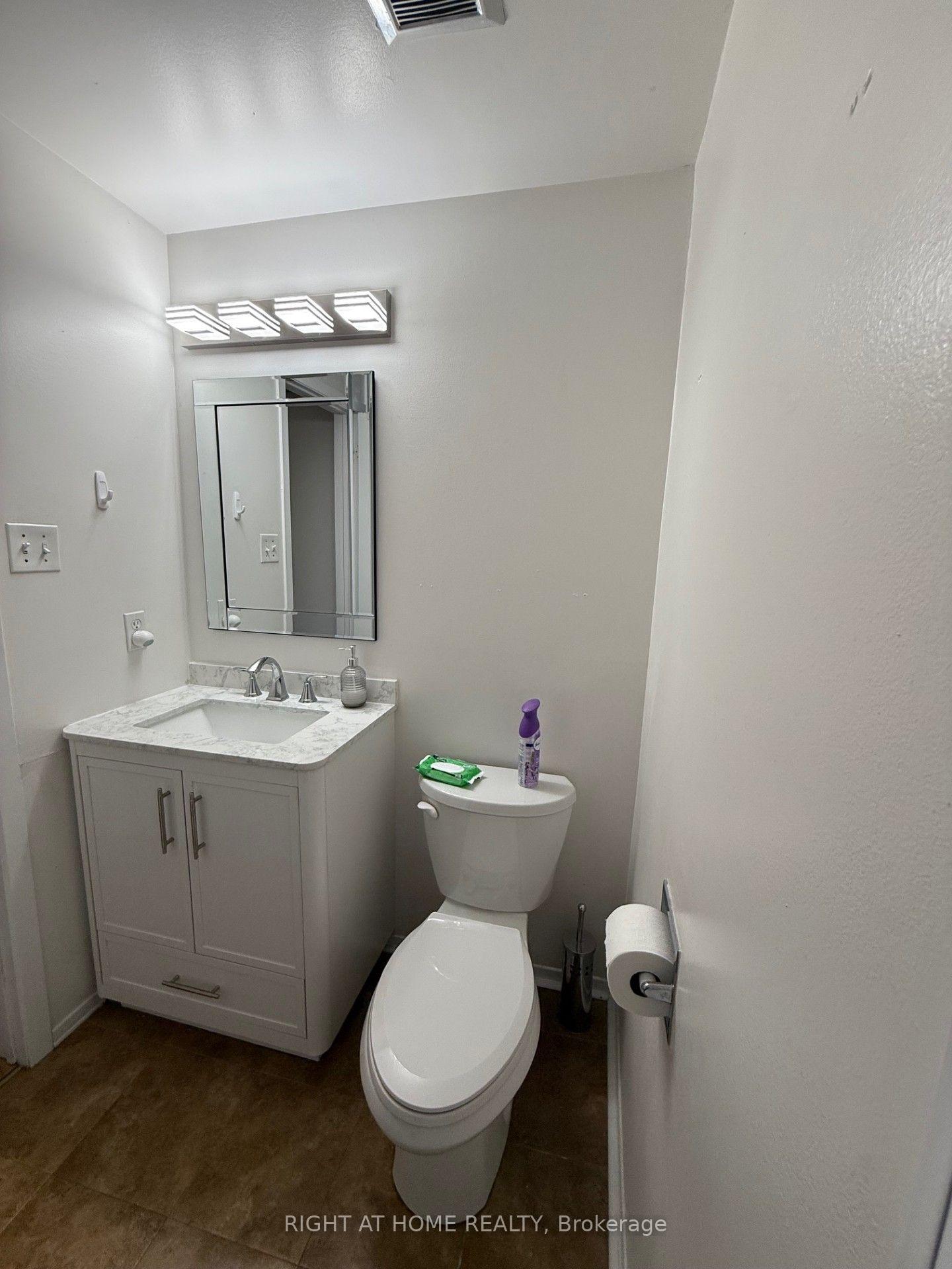 Photo 11 of Unit 2, 1171 Priory Lane, Ottawa, Convent Glen North — HOMEH