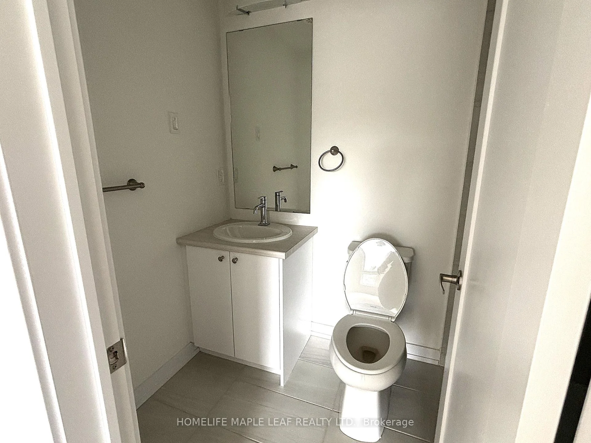 Photo 9 of Unit Q7, 25 Palace Street, Kitchener, Laurentian Hills — HOMEH