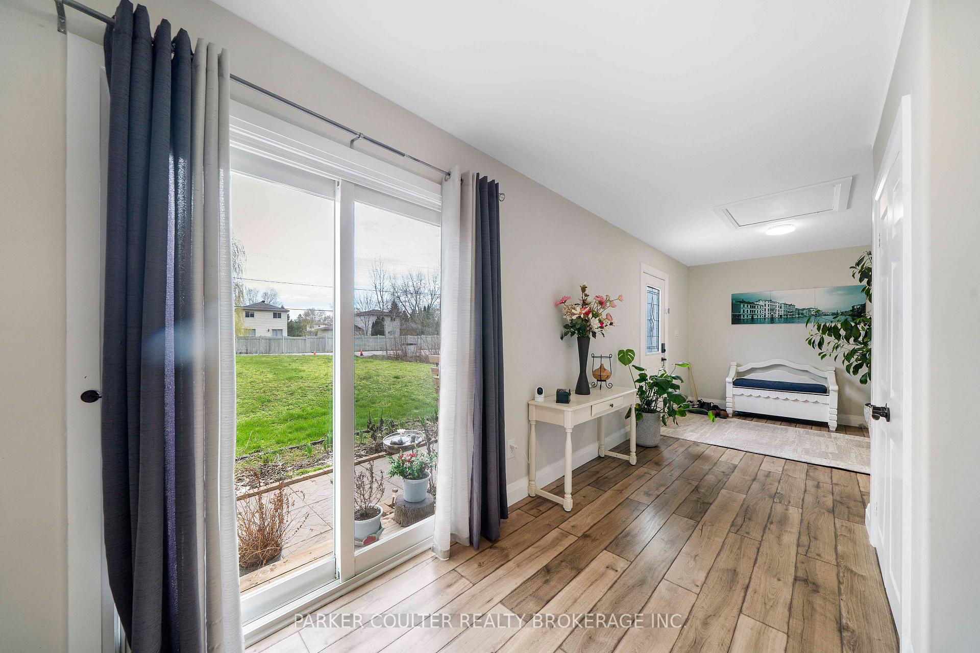 Photo 5 of 2510 25 Side Road, Innisfil, Alcona — HOMEH