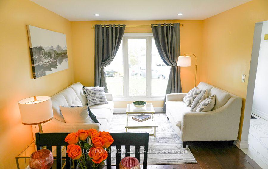Photo 4 of 522 Powell Road, Whitby, Blue Grass Meadows — HOMEH