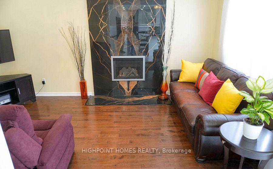 Photo 9 of 522 Powell Road, Whitby, Blue Grass Meadows — HOMEH