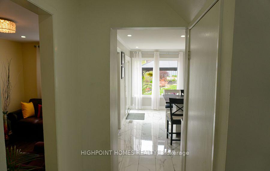 Photo 16 of 522 Powell Road, Whitby, Blue Grass Meadows — HOMEH