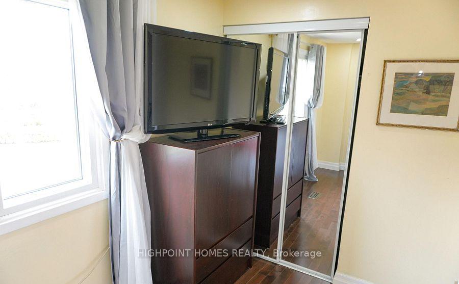 Photo 38 of 522 Powell Road, Whitby, Blue Grass Meadows — HOMEH
