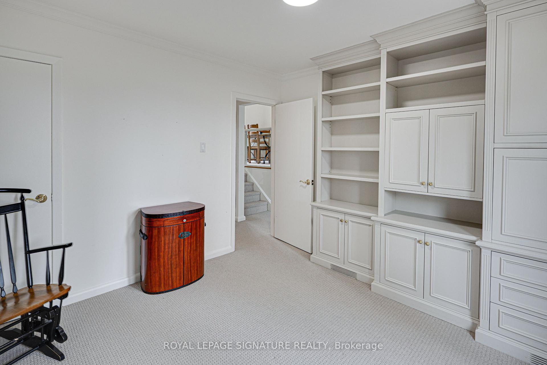 Photo 19 of 16 Burdock Lane, North York, Banbury-Don Mills — HOMEH
