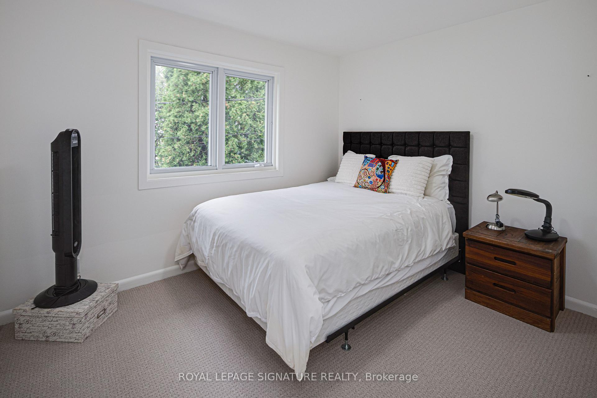 Photo 25 of 16 Burdock Lane, North York, Banbury-Don Mills — HOMEH