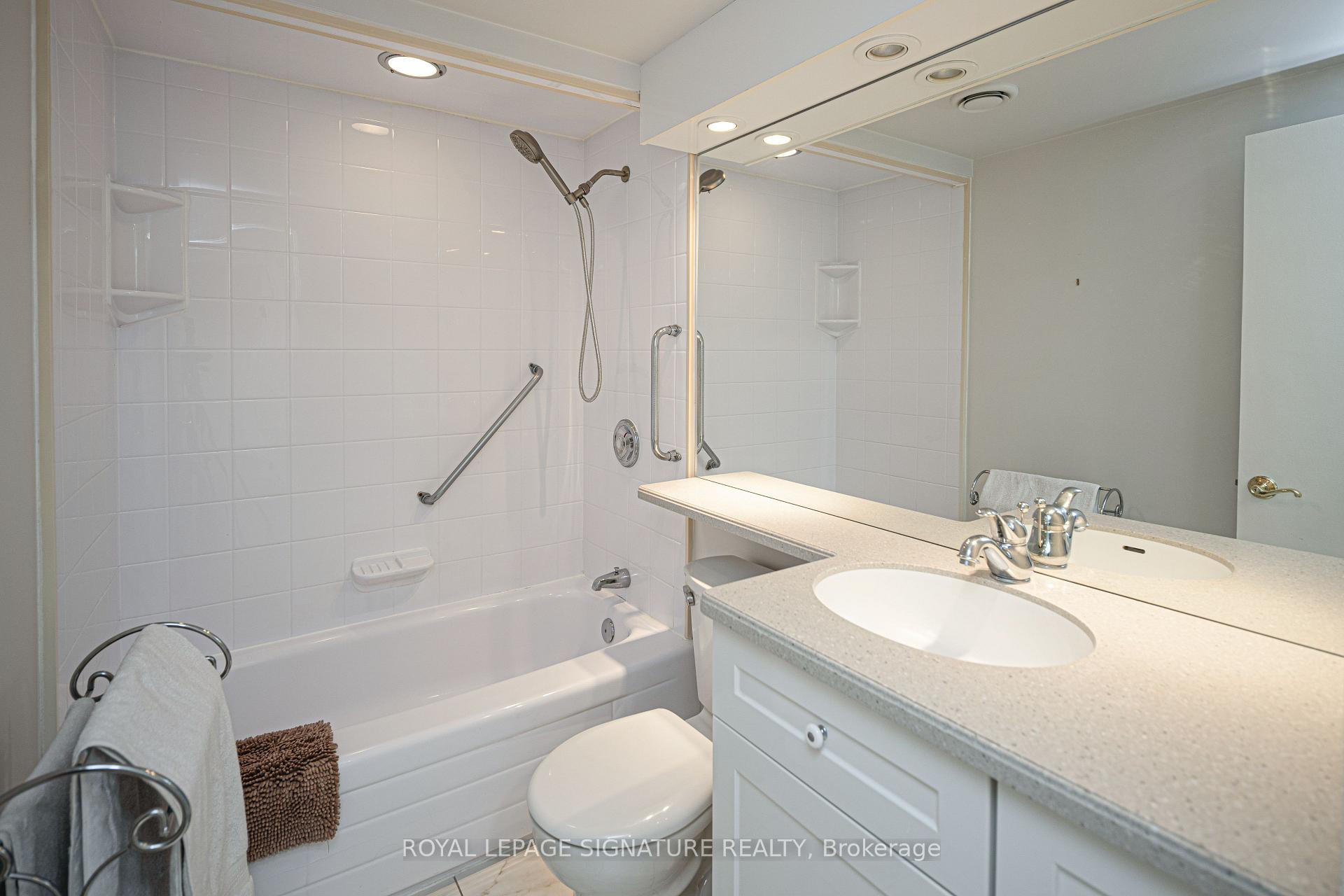 Photo 43 of 16 Burdock Lane, North York, Banbury-Don Mills — HOMEH
