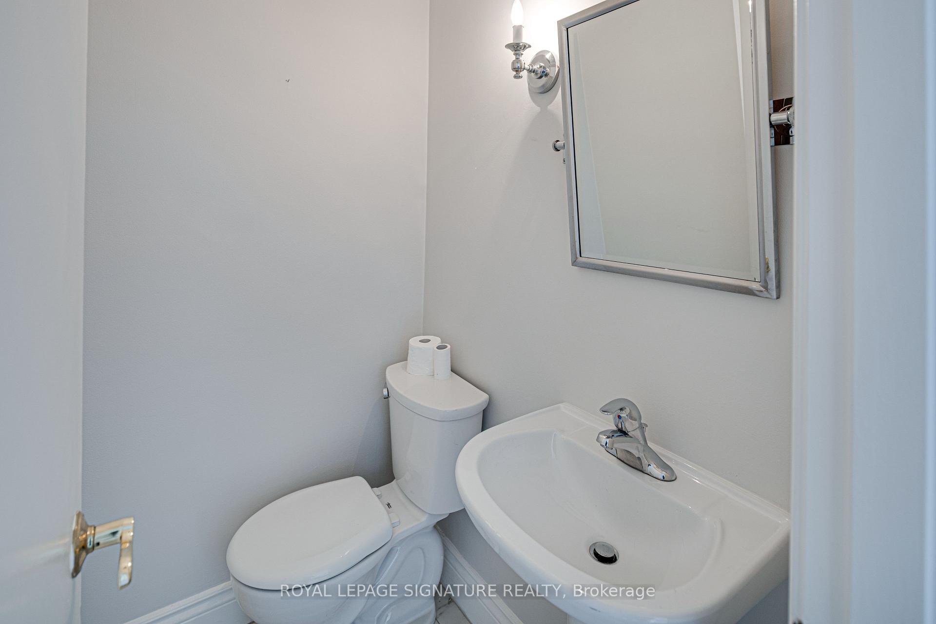 Photo 49 of 16 Burdock Lane, North York, Banbury-Don Mills — HOMEH