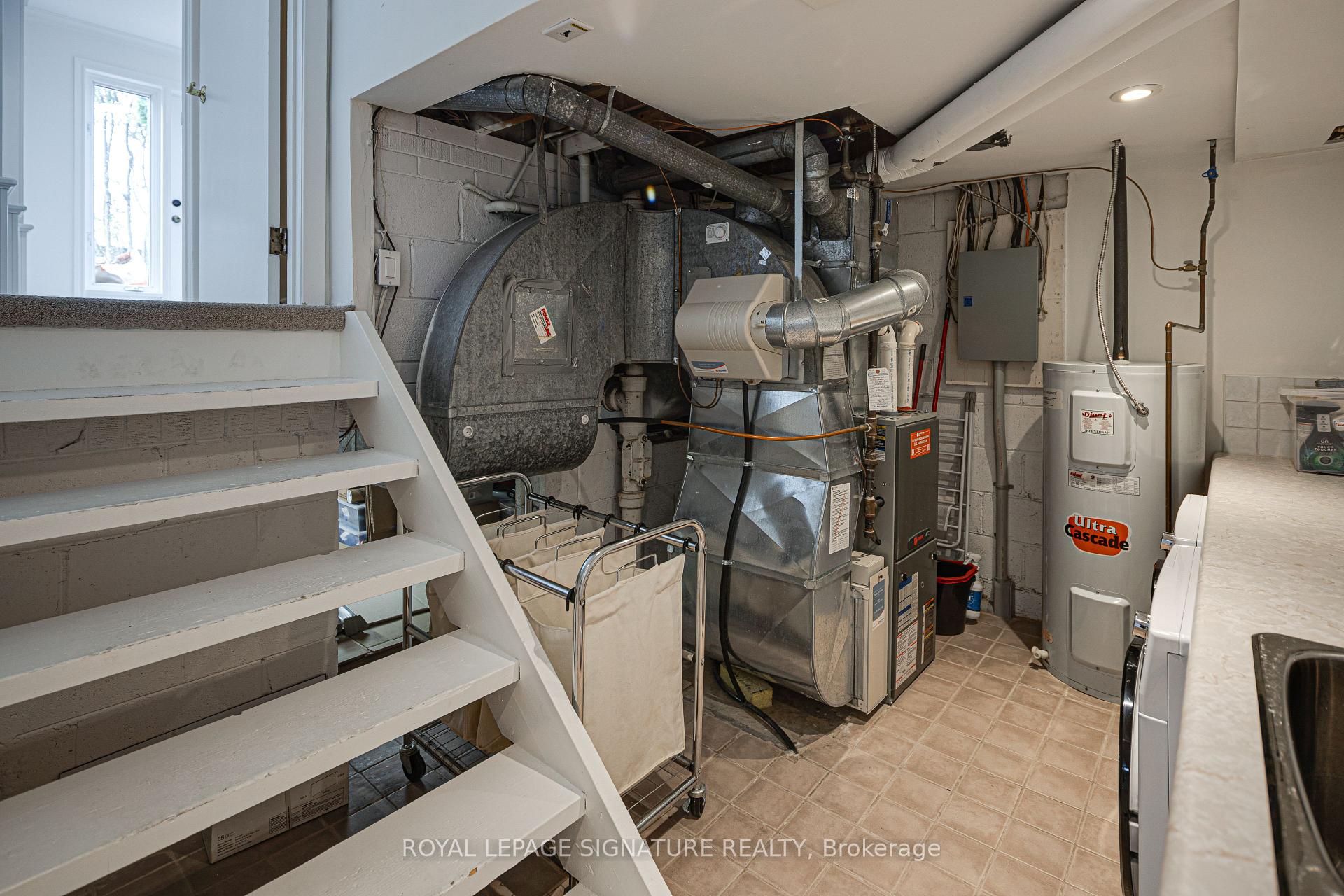 Photo 51 of 16 Burdock Lane, North York, Banbury-Don Mills — HOMEH
