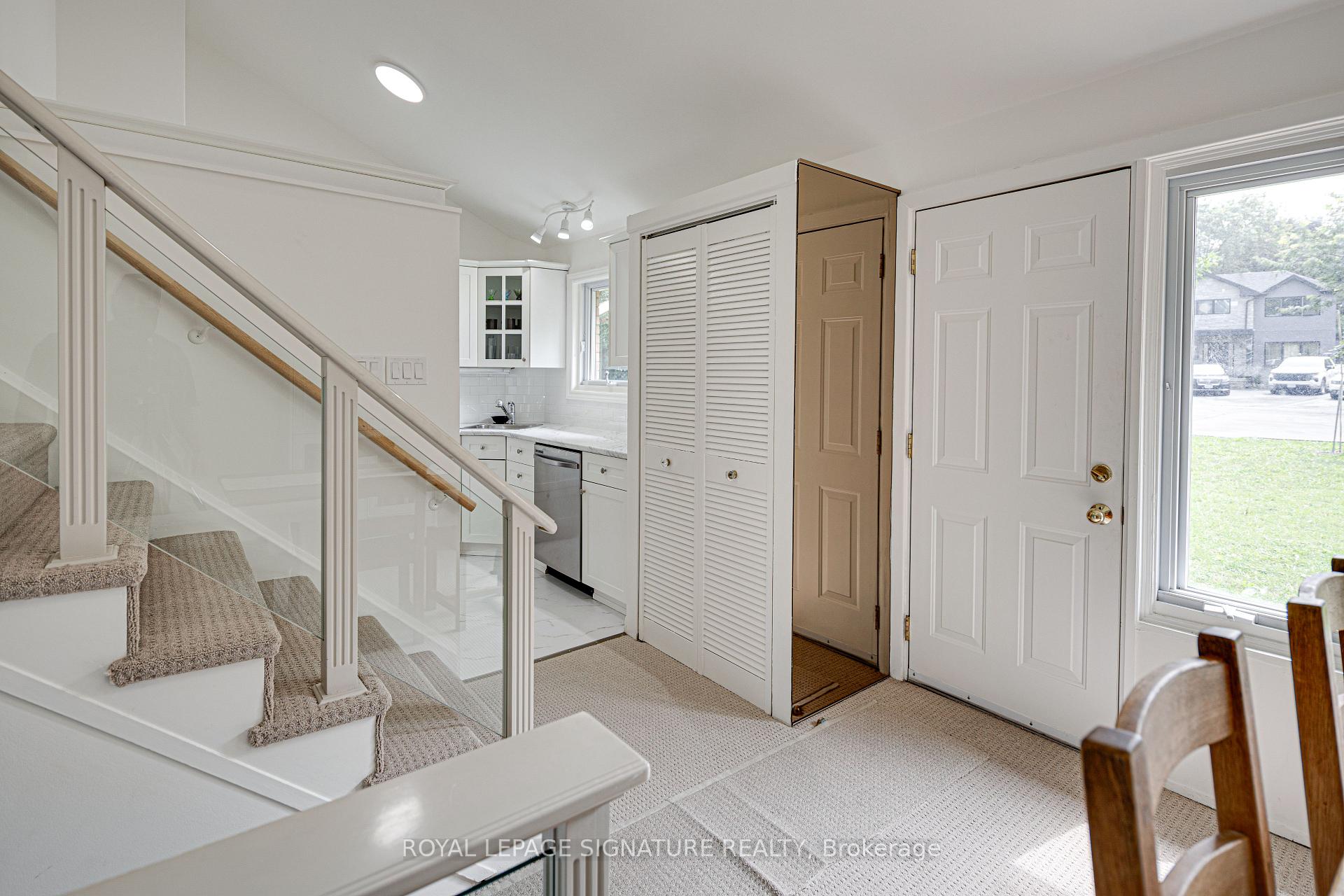Photo 61 of 16 Burdock Lane, North York, Banbury-Don Mills — HOMEH