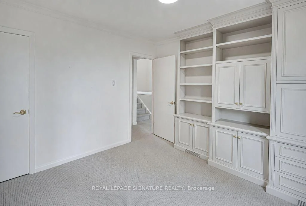 Photo 32 of 16 Burdock Lane, North York, Banbury-Don Mills — HOMEH