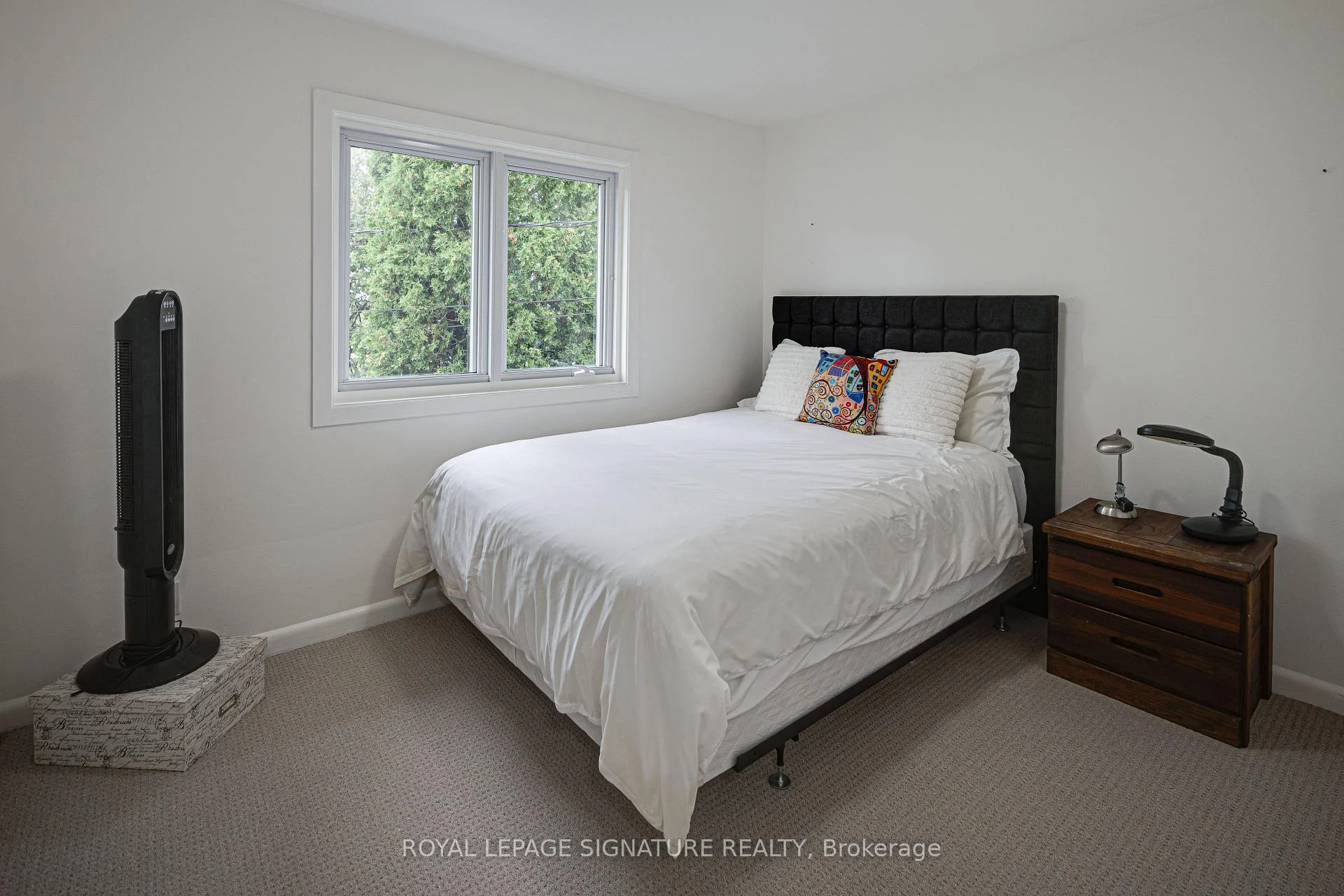 Photo 56 of 16 Burdock Lane, North York, Banbury-Don Mills — HOMEH