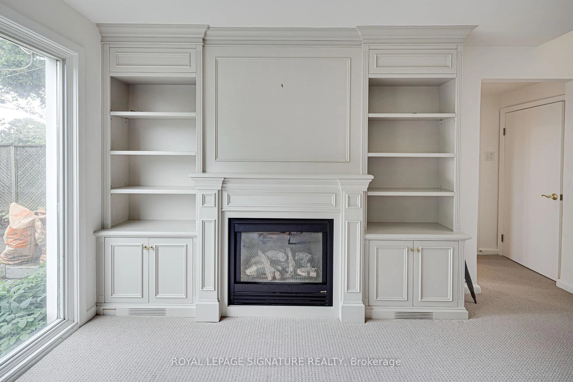 Photo 69 of 16 Burdock Lane, North York, Banbury-Don Mills — HOMEH