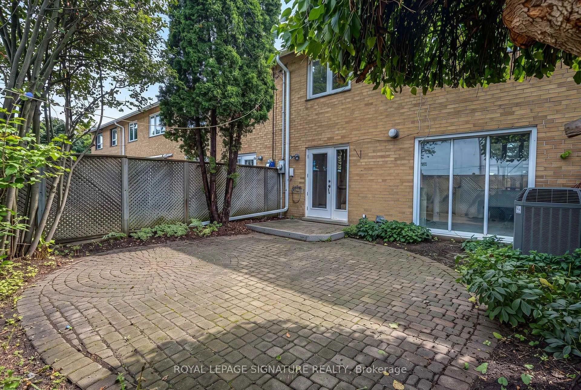 Photo 77 of 16 Burdock Lane, North York, Banbury-Don Mills — HOMEH