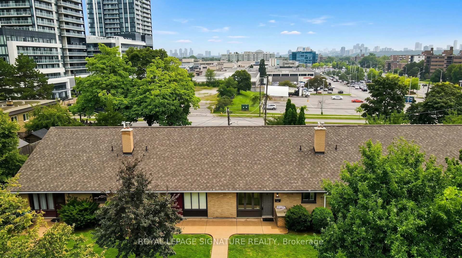 Photo 83 of 16 Burdock Lane, North York, Banbury-Don Mills — HOMEH