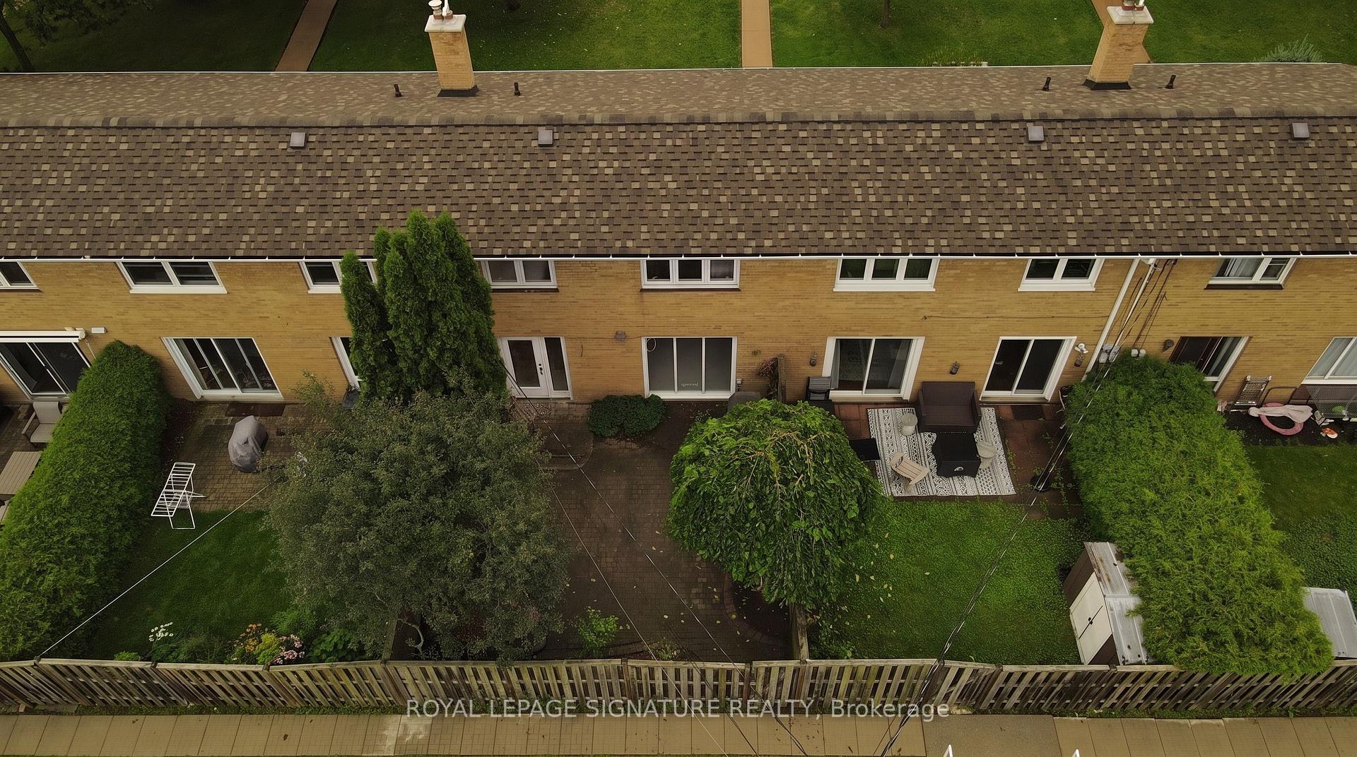 Photo 81 of 16 Burdock Lane, North York, Banbury-Don Mills — HOMEH