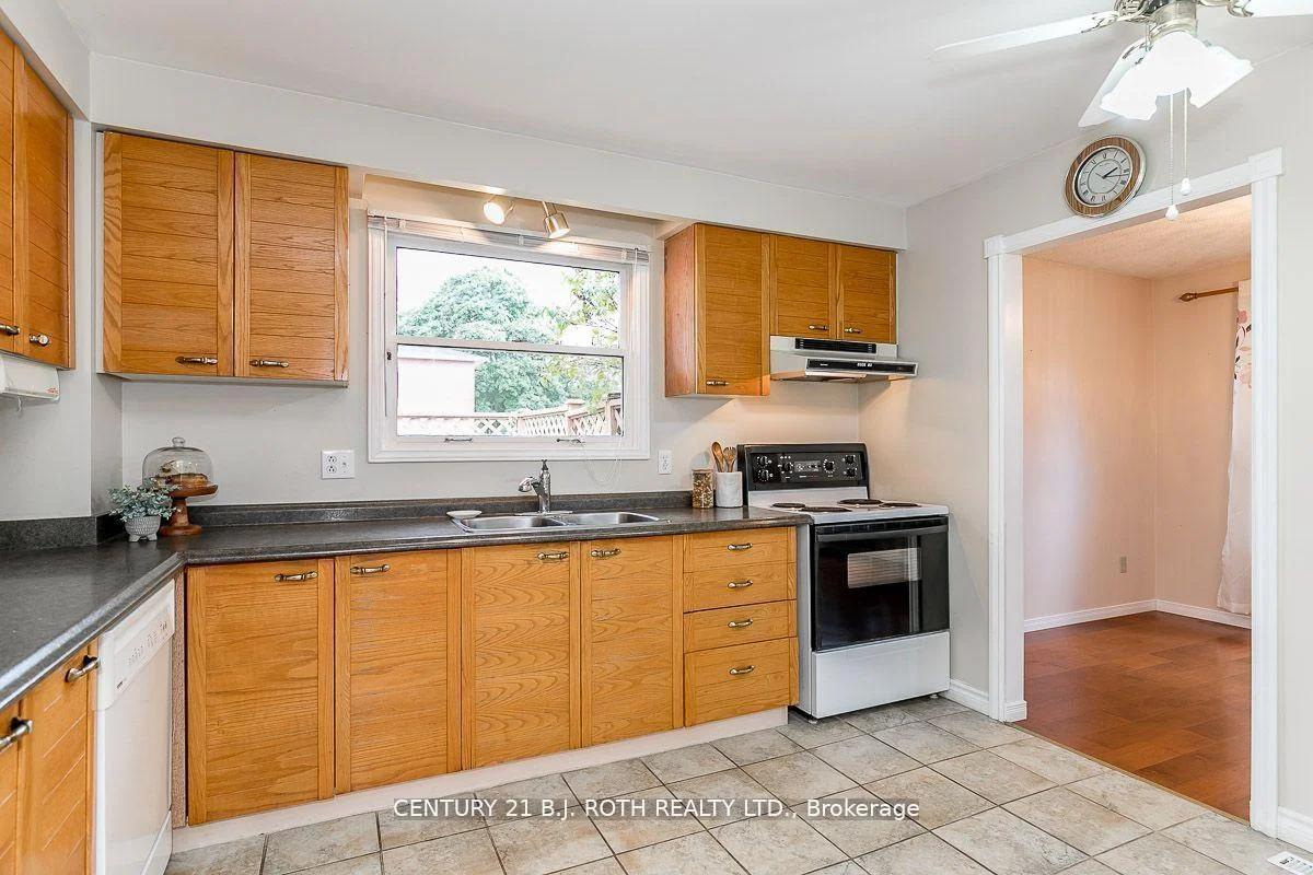 Photo 18 of 11 Cartwright Drive, Barrie, Cundles East — HOMEH