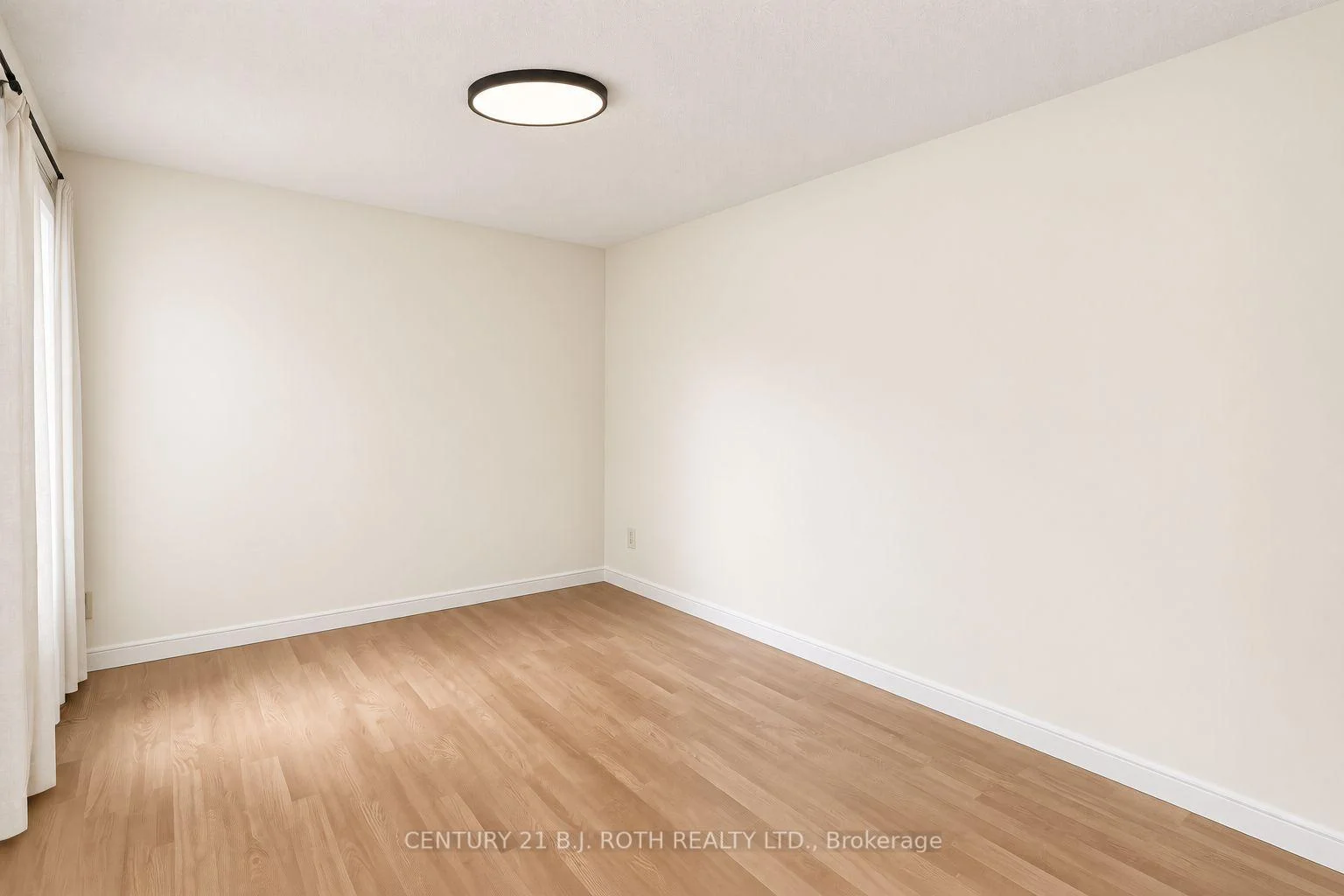 Photo 24 of 11 Cartwright Drive, Barrie, Cundles East — HOMEH
