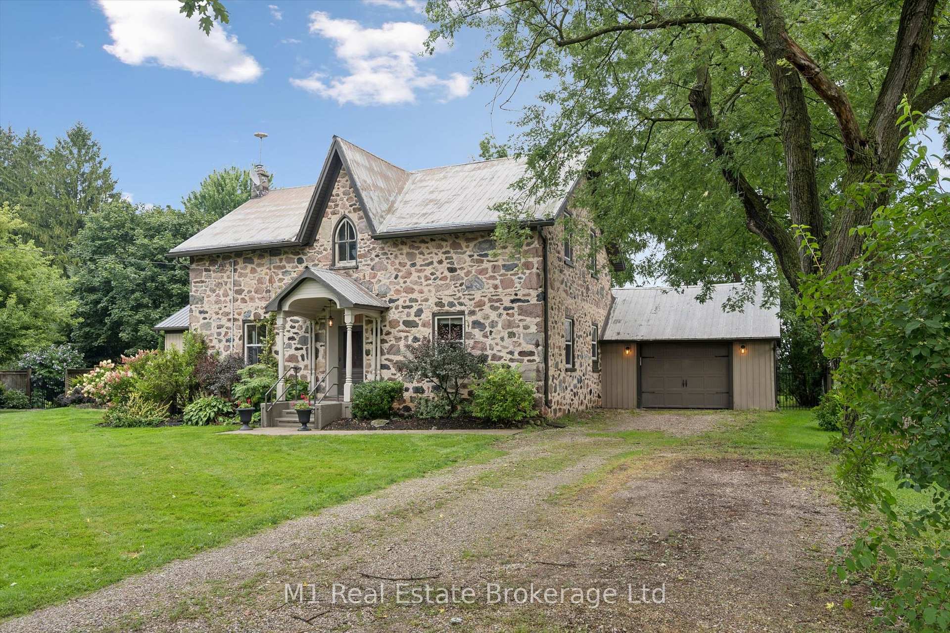 Photo of 69 Katherine Street S