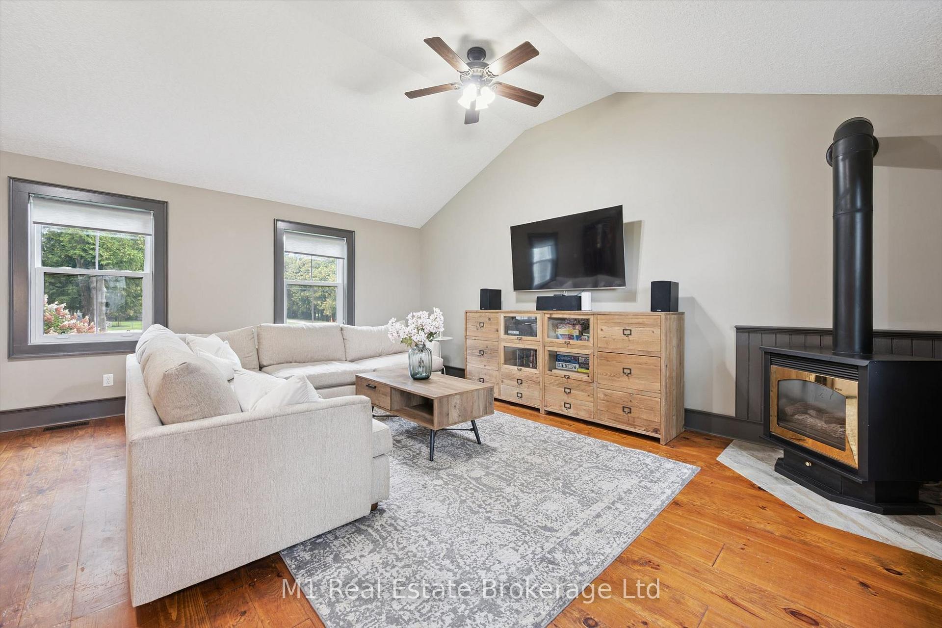 Photo 14 of 69 Katherine Street S, Woolwich — HOMEH