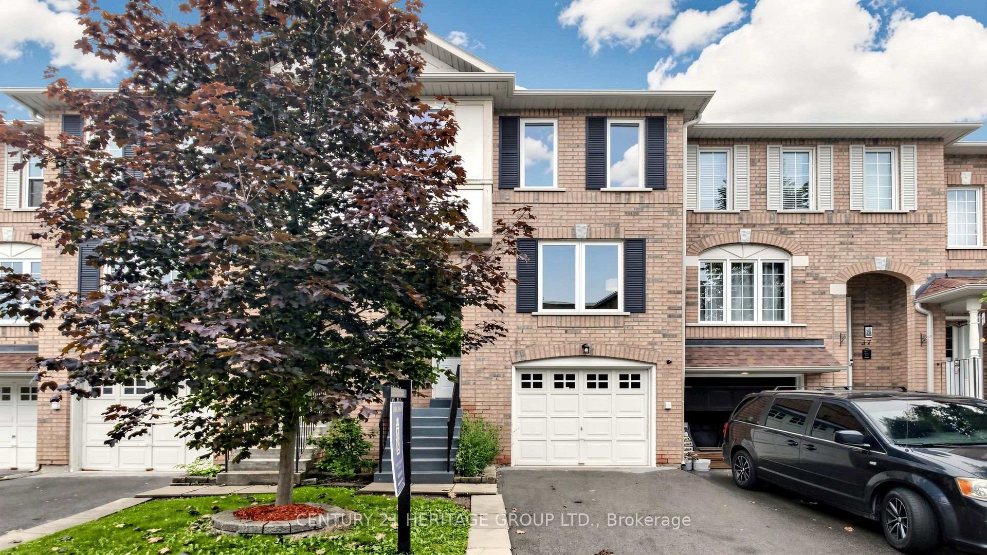 Photo 1 of Unit 39, 2 Clay Brick Court, Brampton, Brampton North — HOMEH