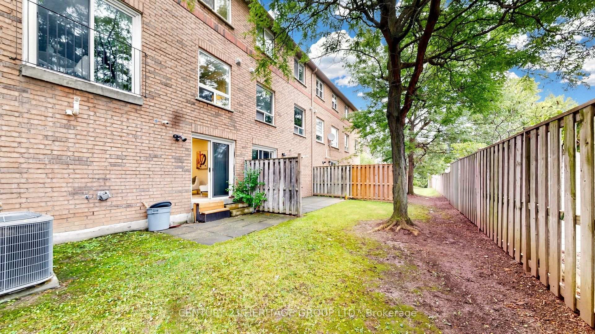 Photo 51 of Unit 39, 2 Clay Brick Court, Brampton, Brampton North — HOMEH