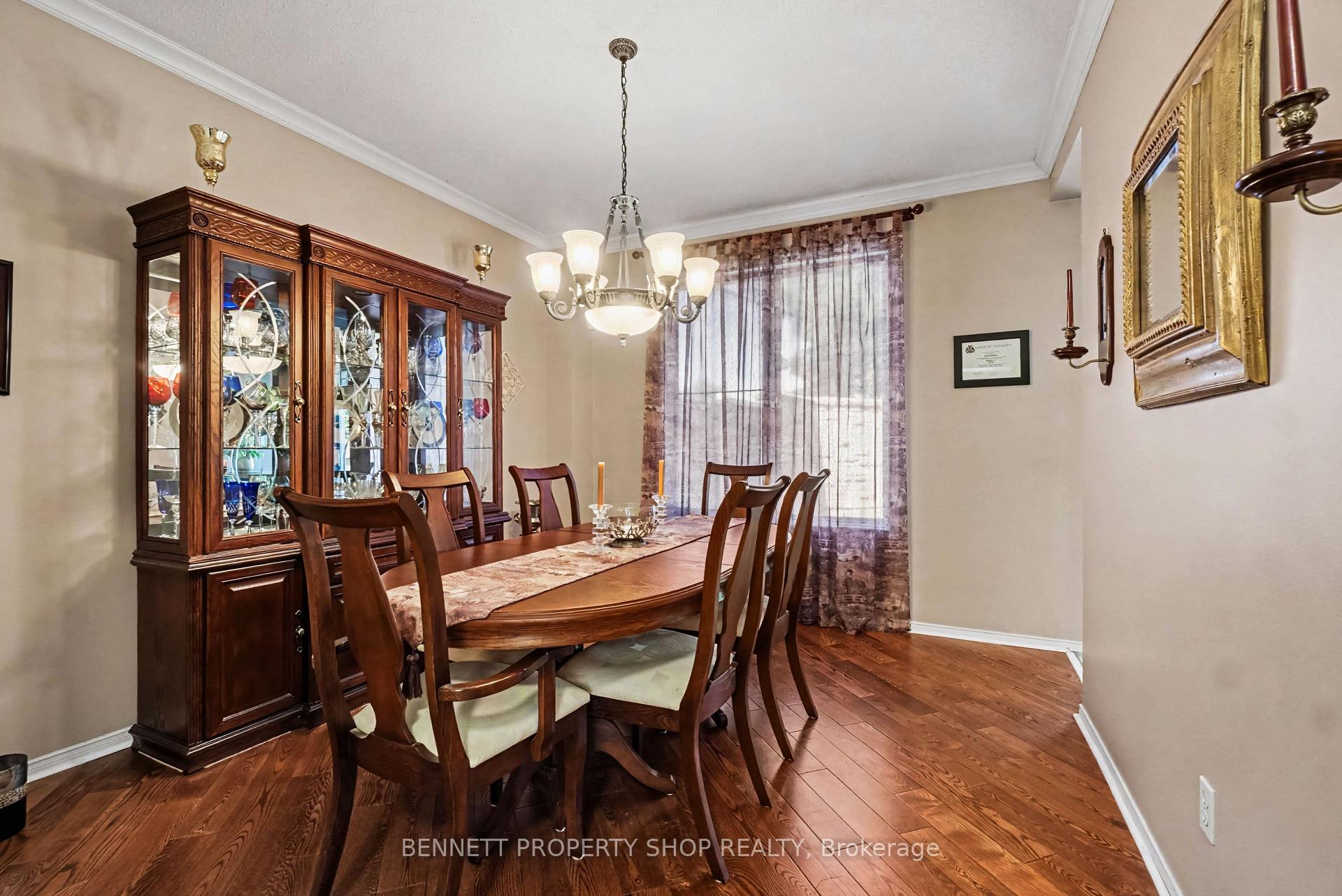 Photo 5 of 21 Summerwind Crescent, Ottawa, Barrhaven East — HOMEH