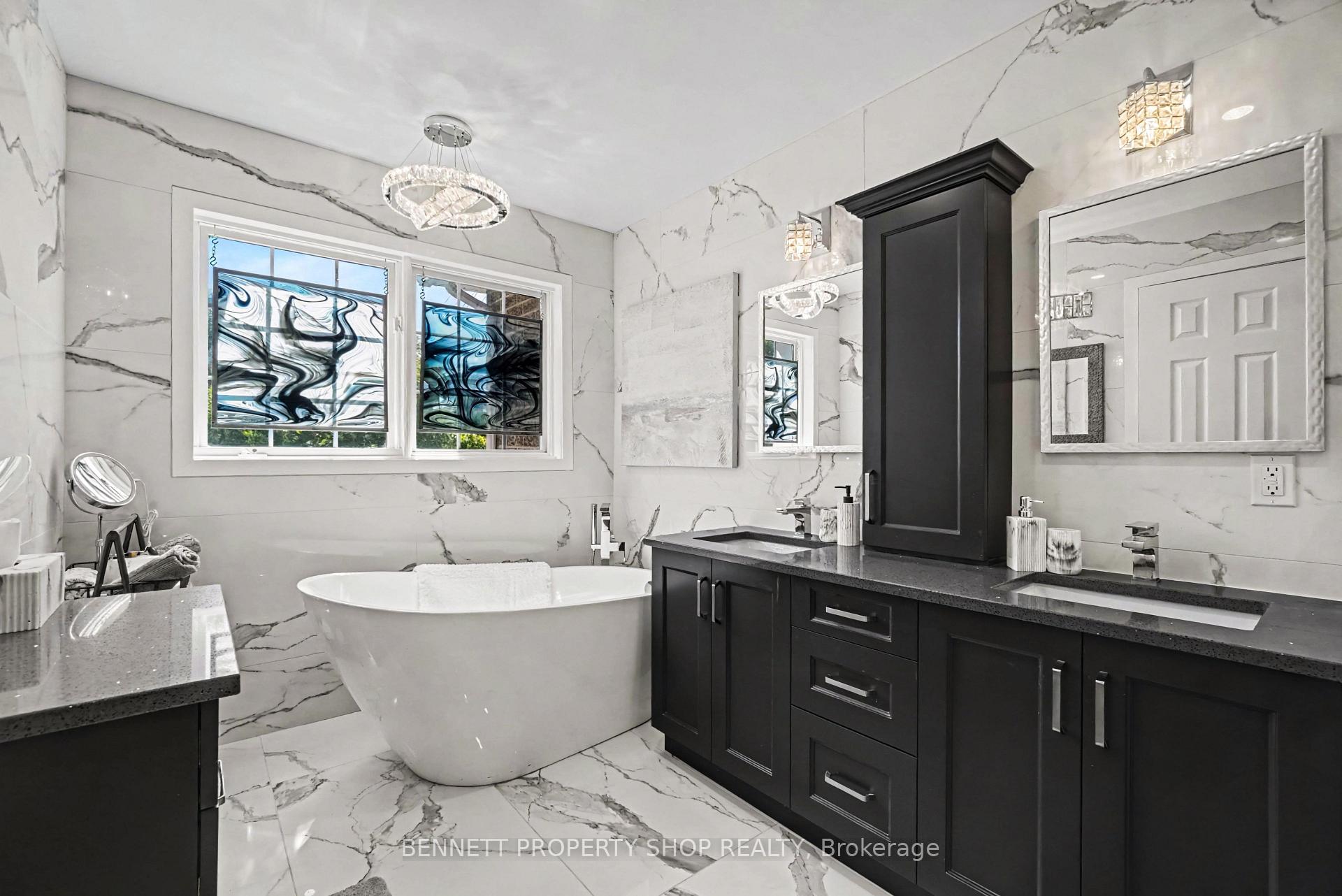 Photo 14 of 21 Summerwind Crescent, Ottawa, Barrhaven East — HOMEH