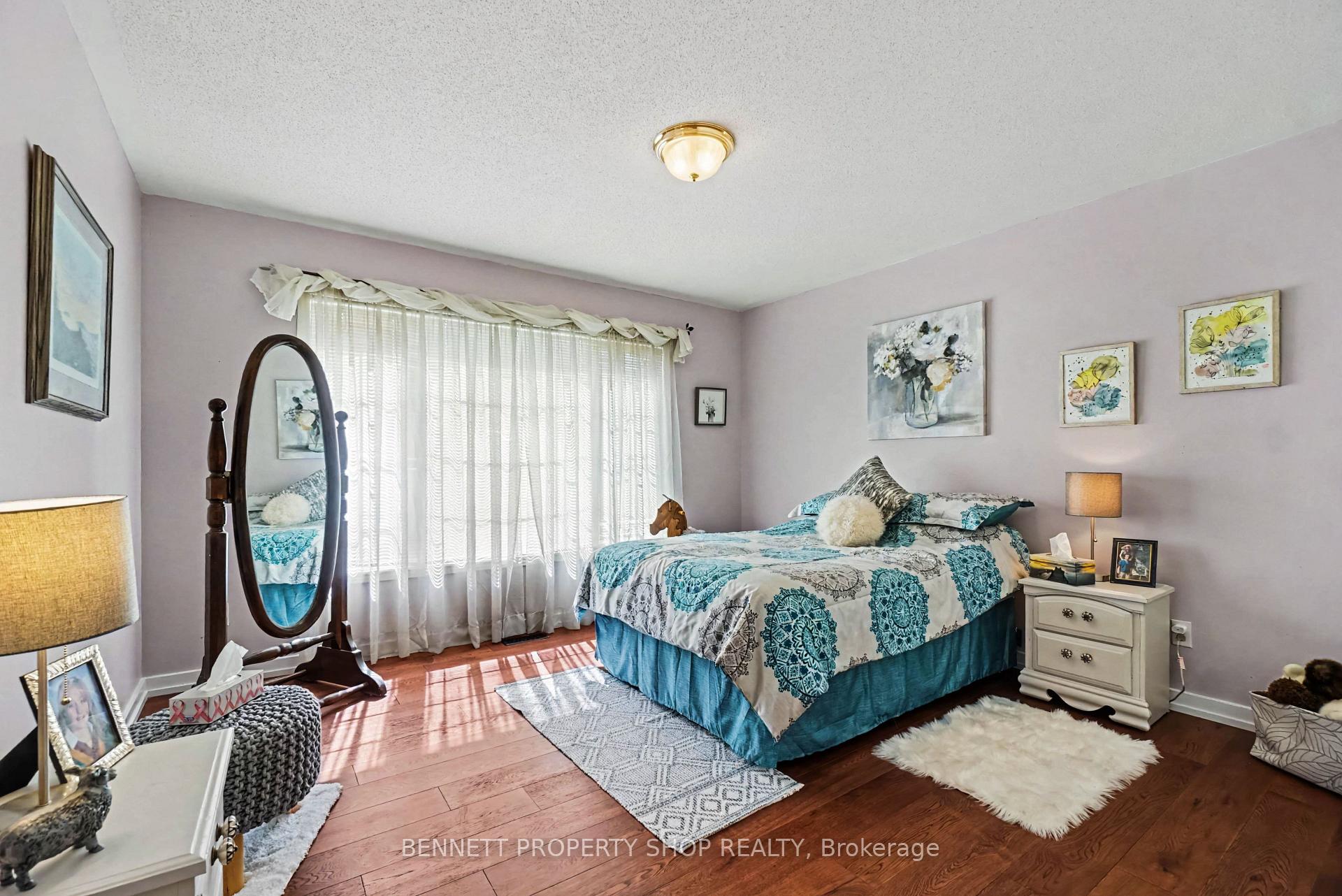 Photo 16 of 21 Summerwind Crescent, Ottawa, Barrhaven East — HOMEH