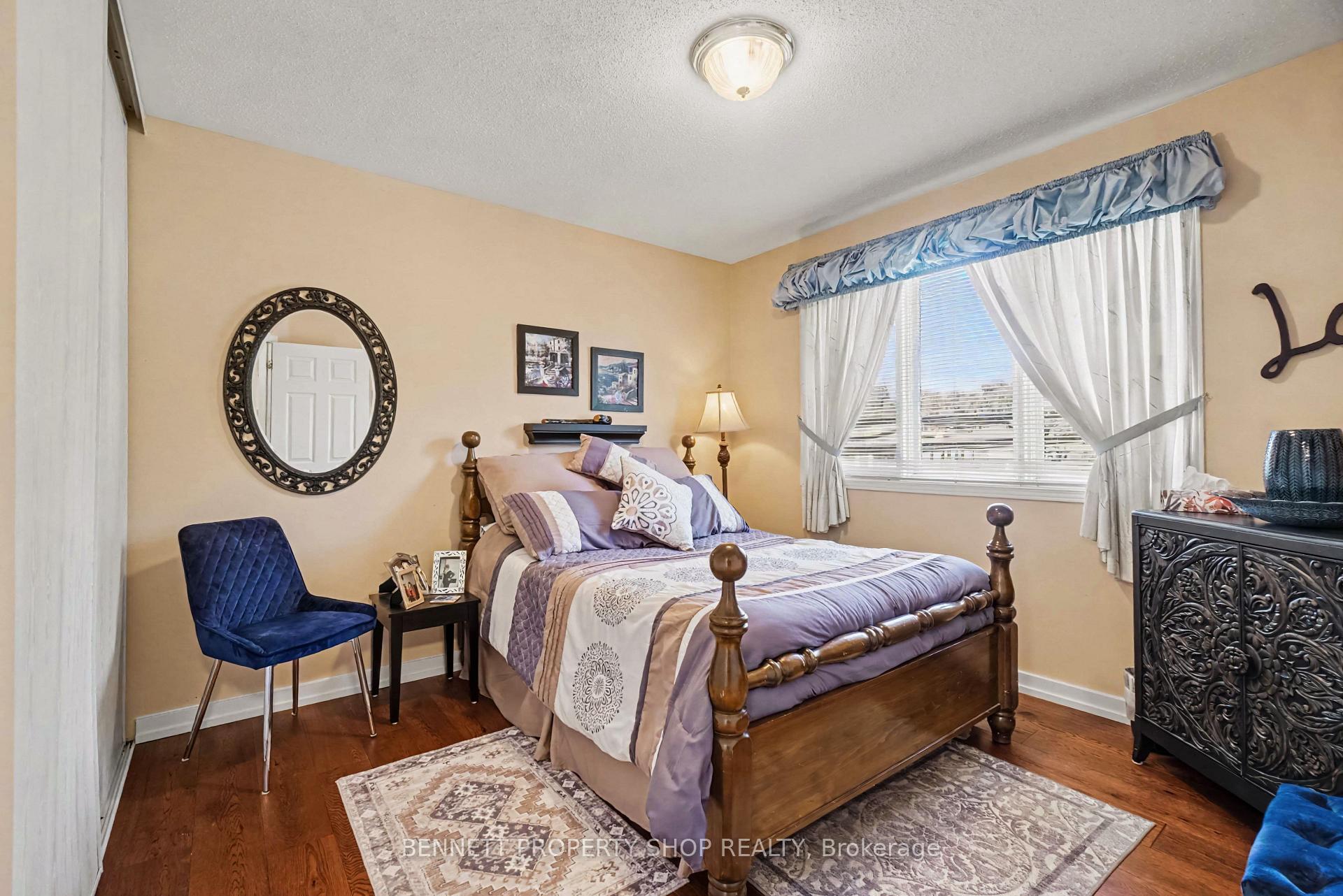 Photo 18 of 21 Summerwind Crescent, Ottawa, Barrhaven East — HOMEH
