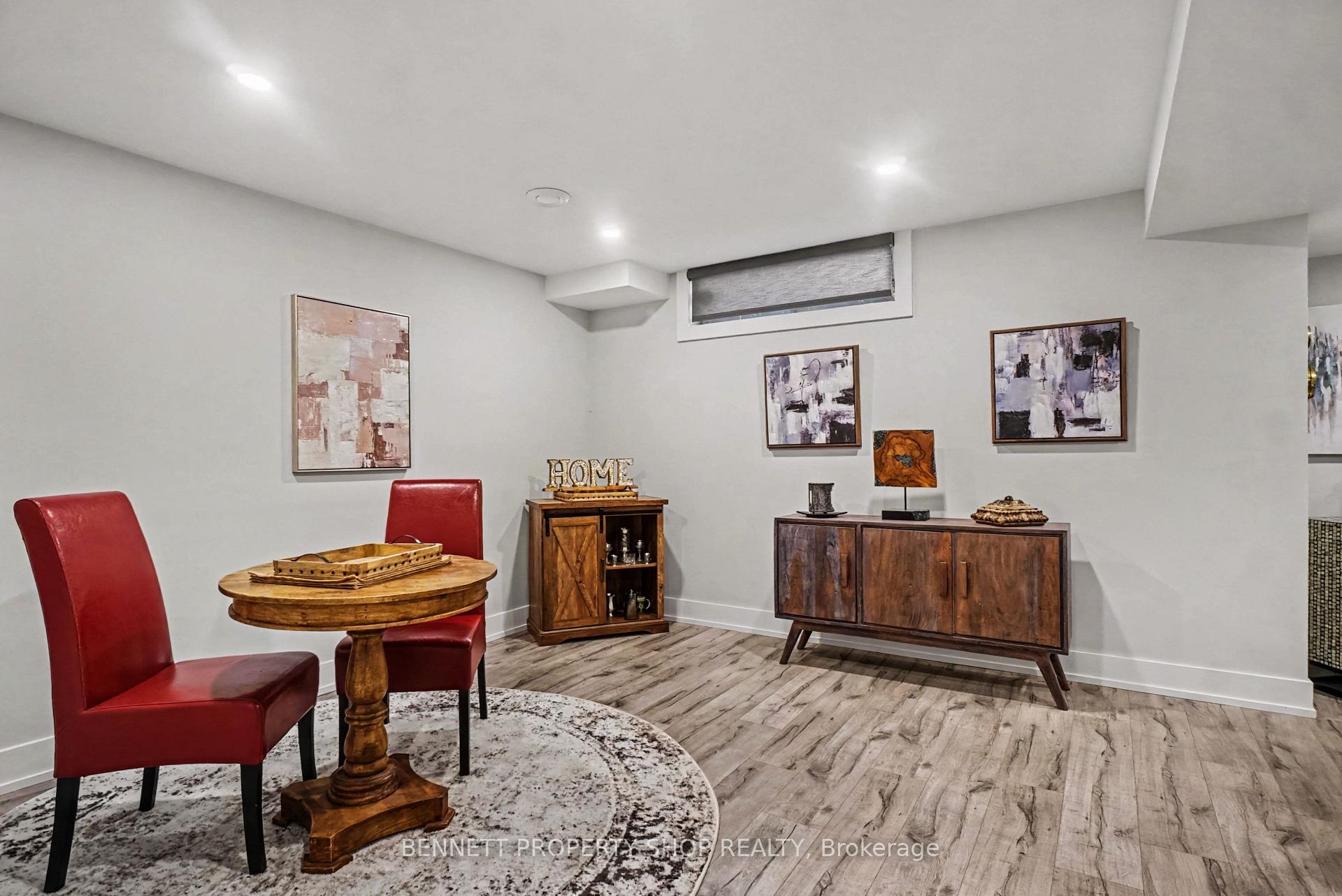 Photo 20 of 21 Summerwind Crescent, Ottawa, Barrhaven East — HOMEH