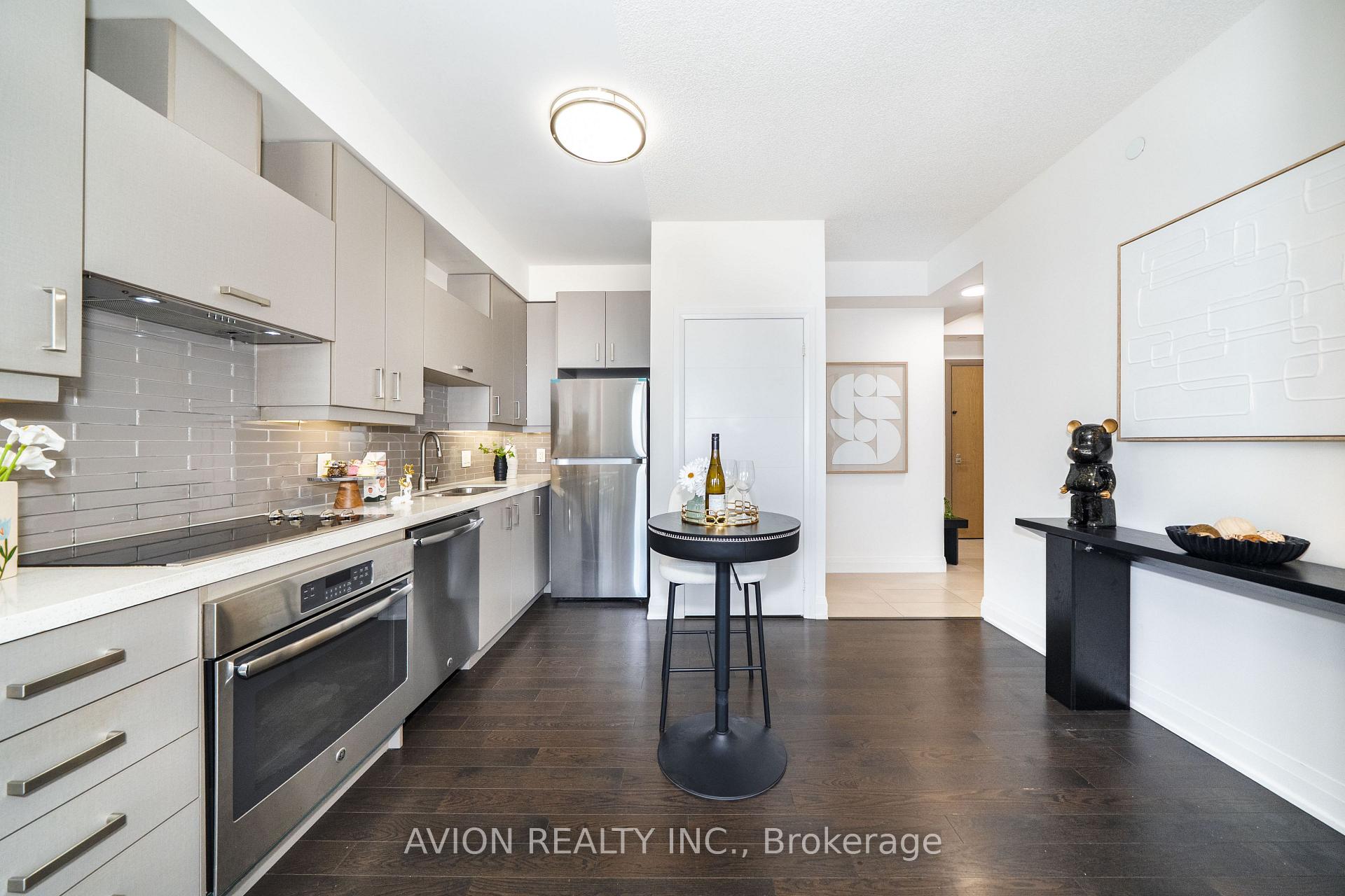 Photo 9 of 622 28 Uptown Drive, Markham, Unionville — HOMEH