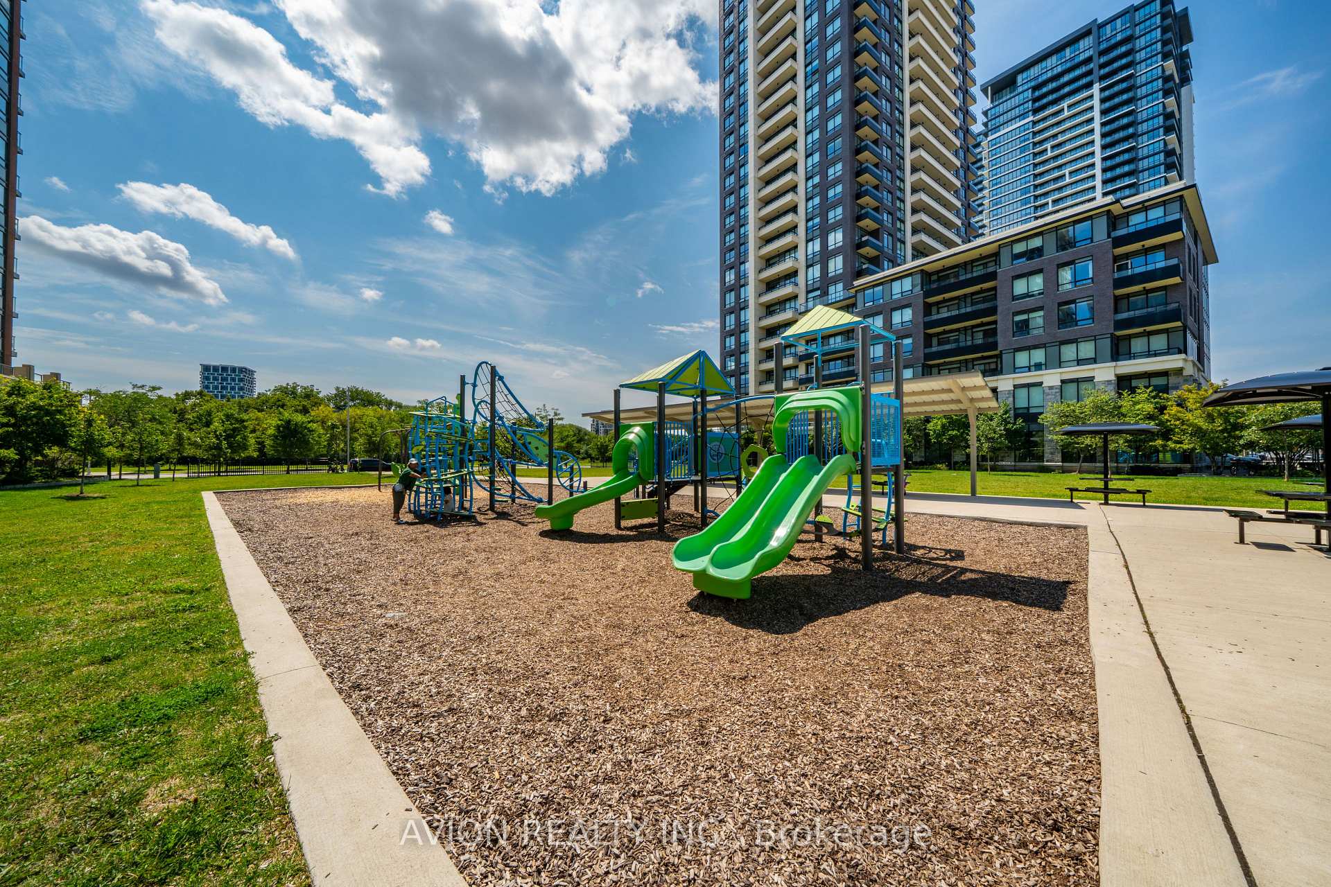 Photo 26 of 622 28 Uptown Drive, Markham, Unionville — HOMEH