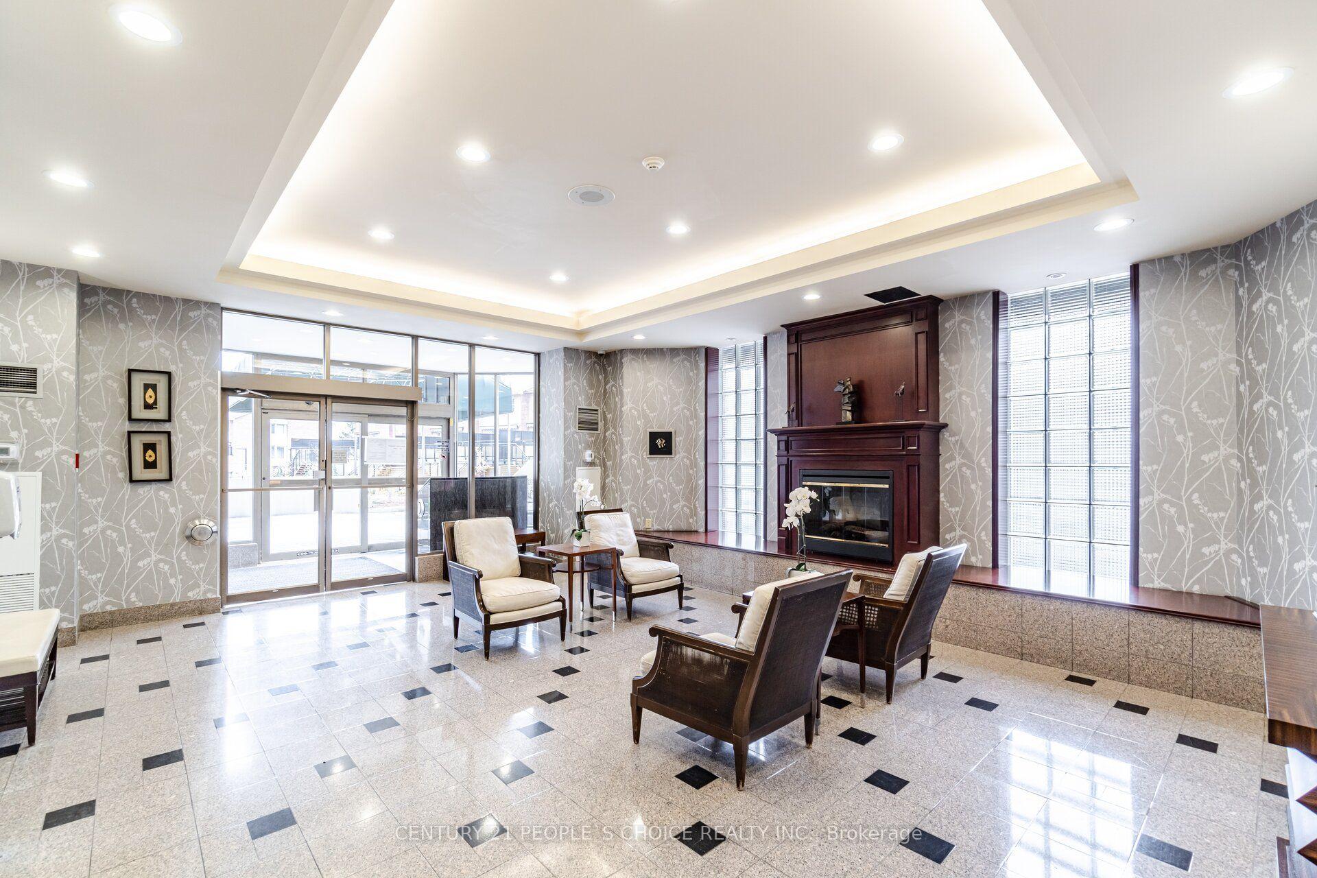 Photo 3 of Unit 703, 3605 Kariya Drive, Mississauga, City Centre — HOMEH