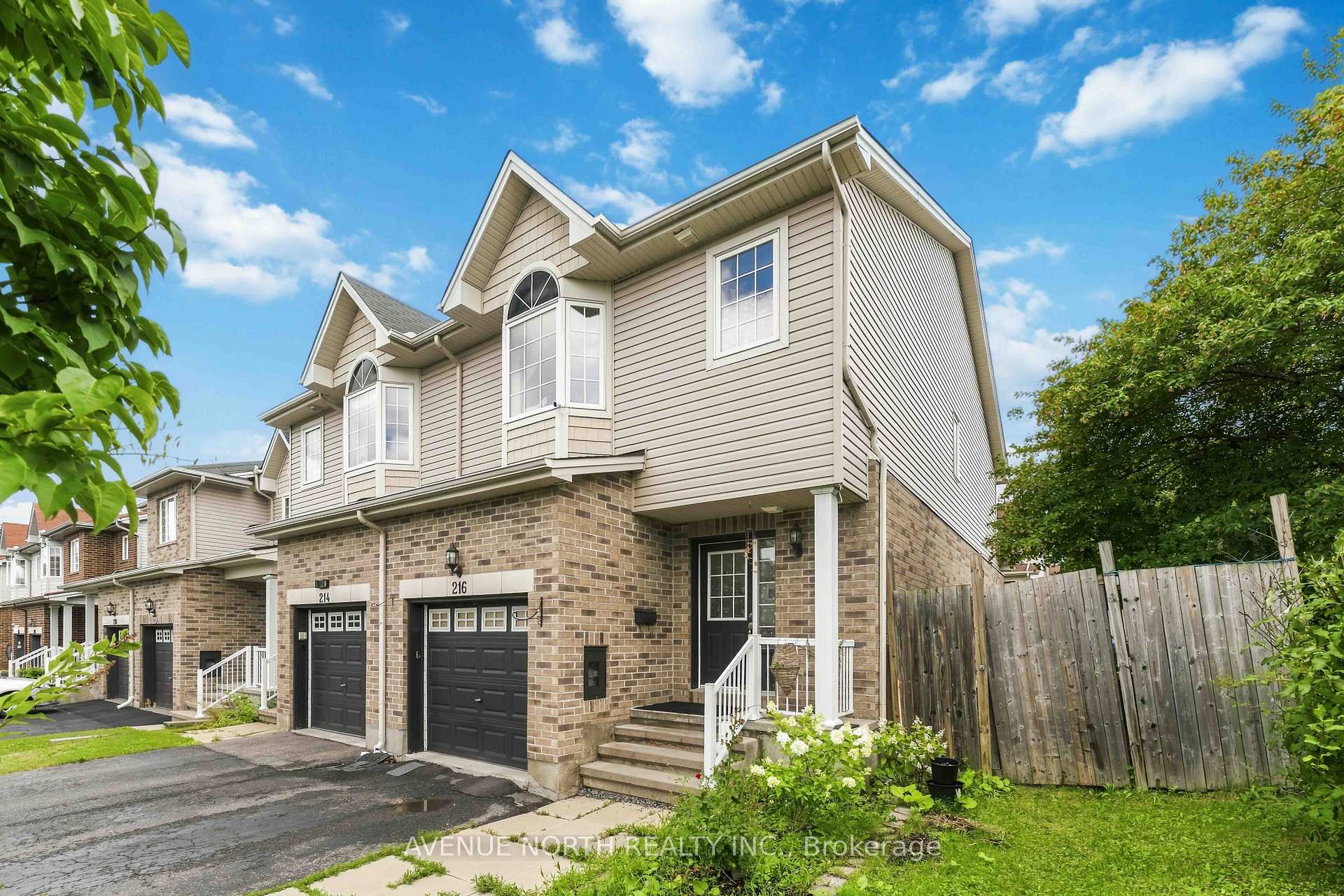 Photo 3 of 216 Cityview Crescent, Ottawa, Springridge/East Village — HOMEH
