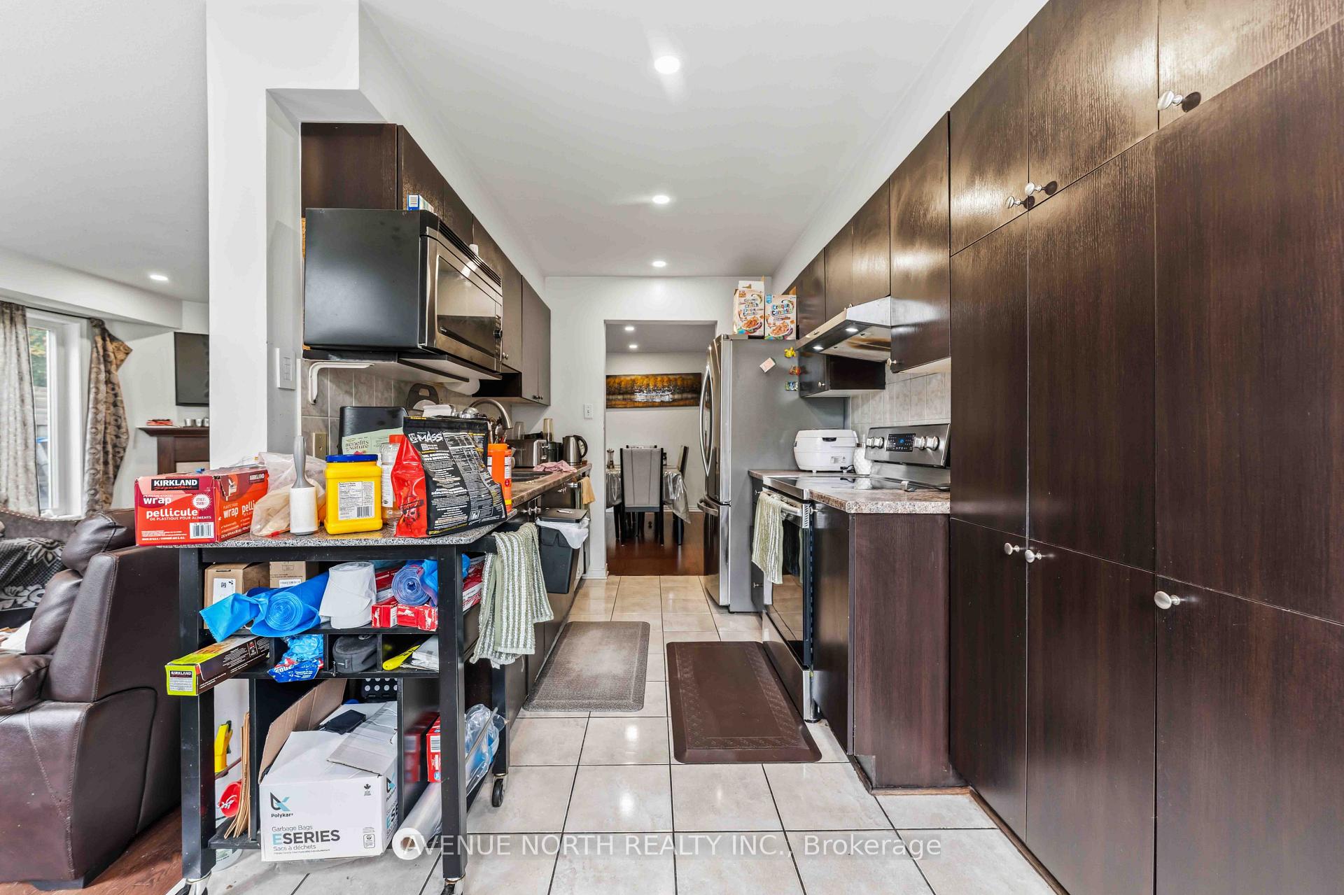 Photo 14 of 216 Cityview Crescent, Ottawa, Springridge/East Village — HOMEH