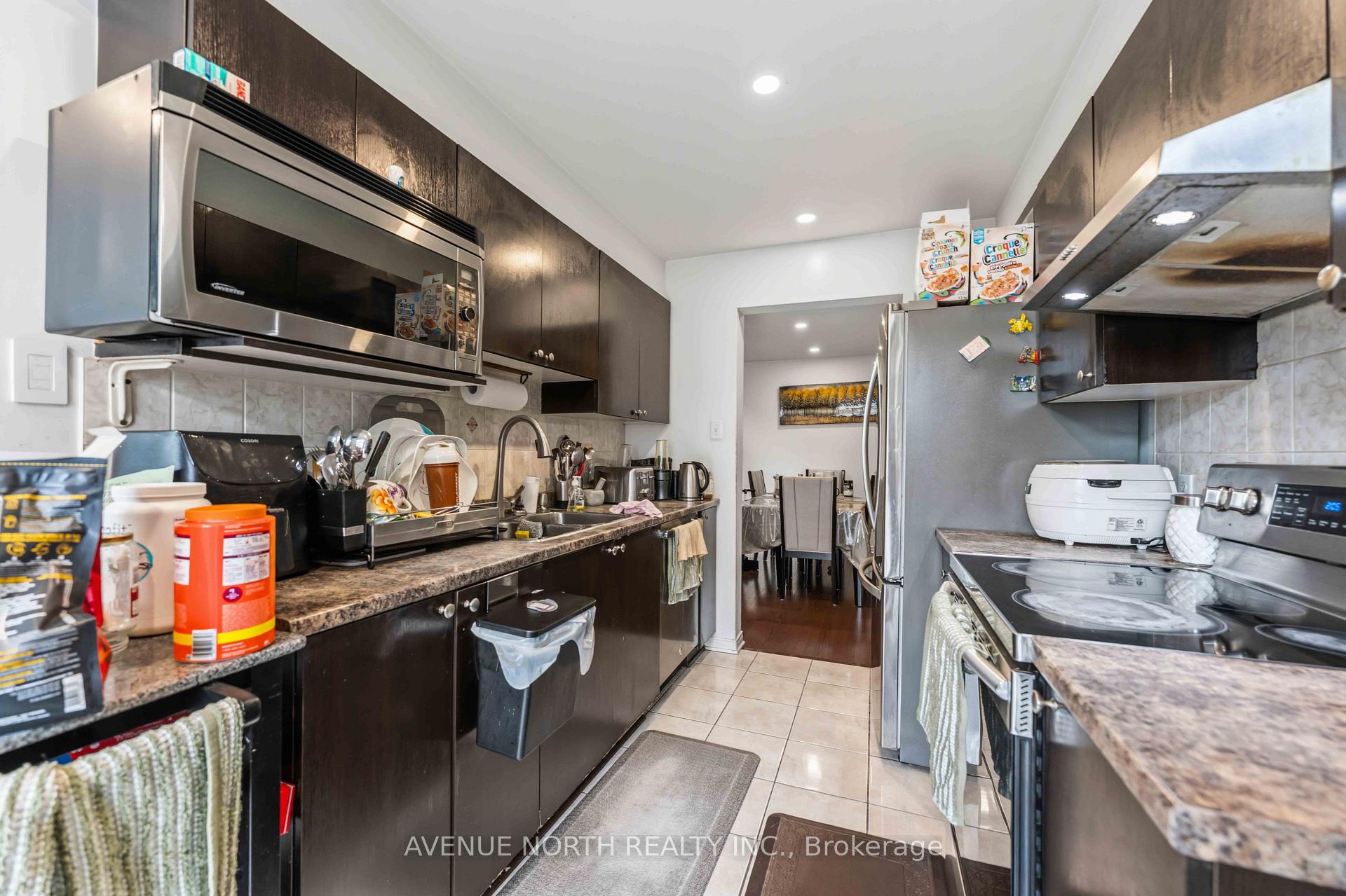 Photo 16 of 216 Cityview Crescent, Ottawa, Springridge/East Village — HOMEH