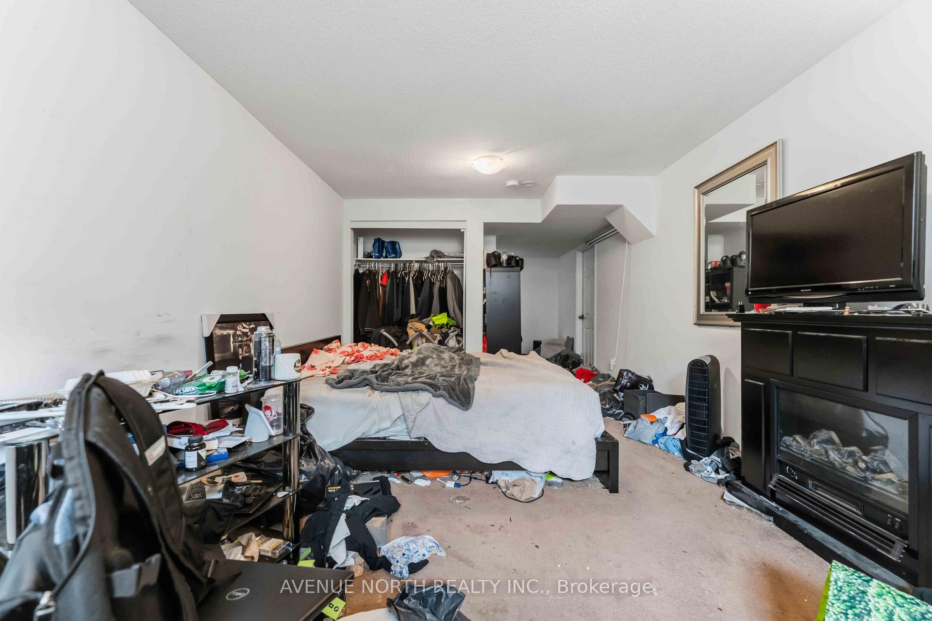 Photo 38 of 216 Cityview Crescent, Ottawa, Springridge/East Village — HOMEH