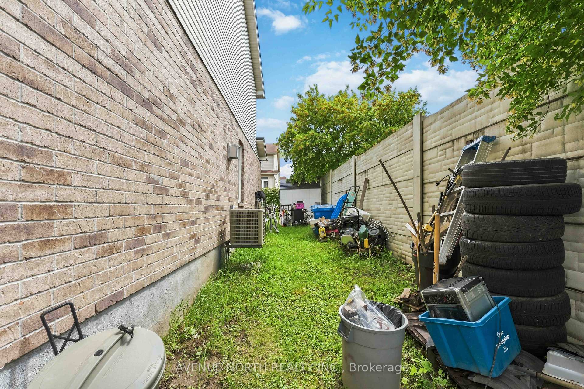 Photo 42 of 216 Cityview Crescent, Ottawa, Springridge/East Village — HOMEH
