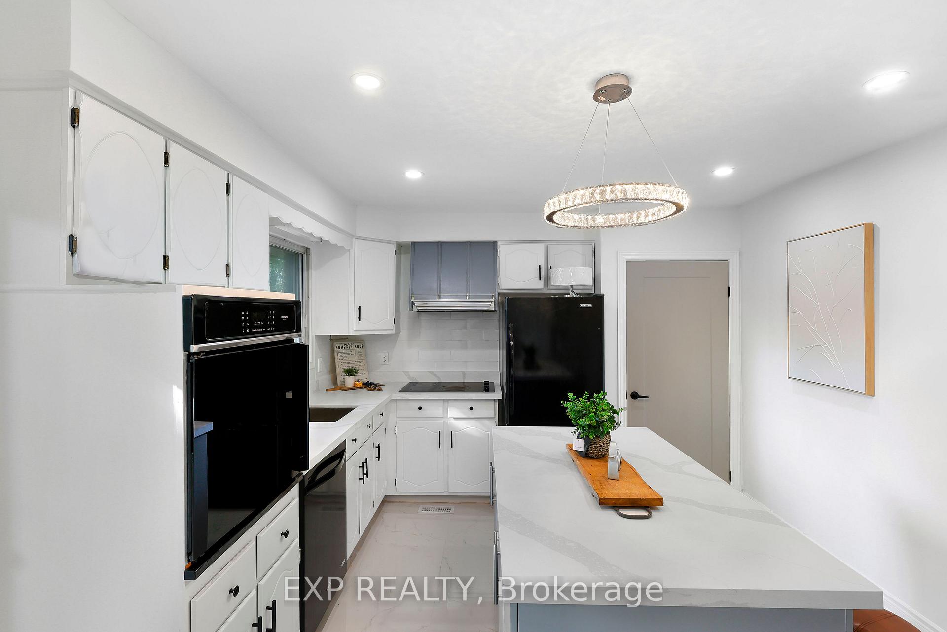 Photo 7 of Unit UPPER, 1235 Michael Street, London, East D — HOMEH