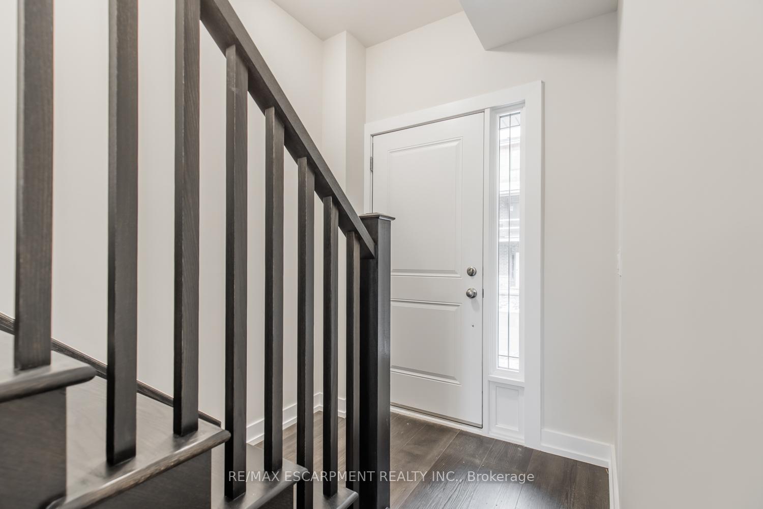 Photo 2 of Unit 47, 19 Picardy Drive, Hamilton, Stoney Creek Mountain — HOMEH