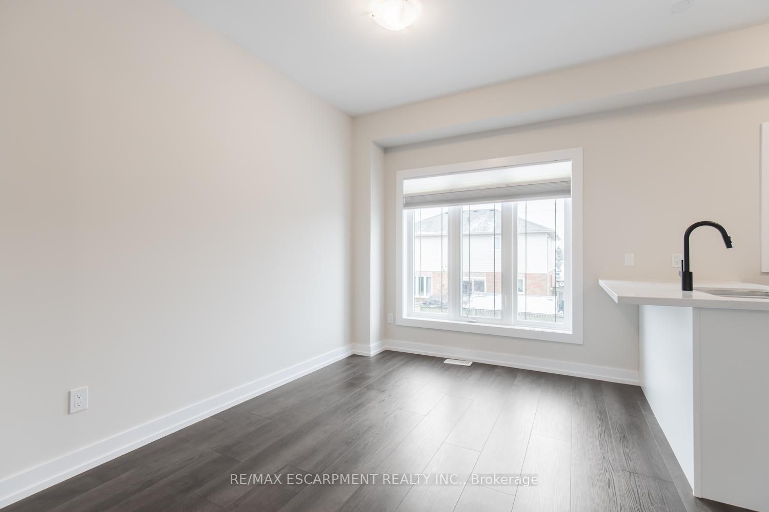 Photo 12 of Unit 47, 19 Picardy Drive, Hamilton, Stoney Creek Mountain — HOMEH