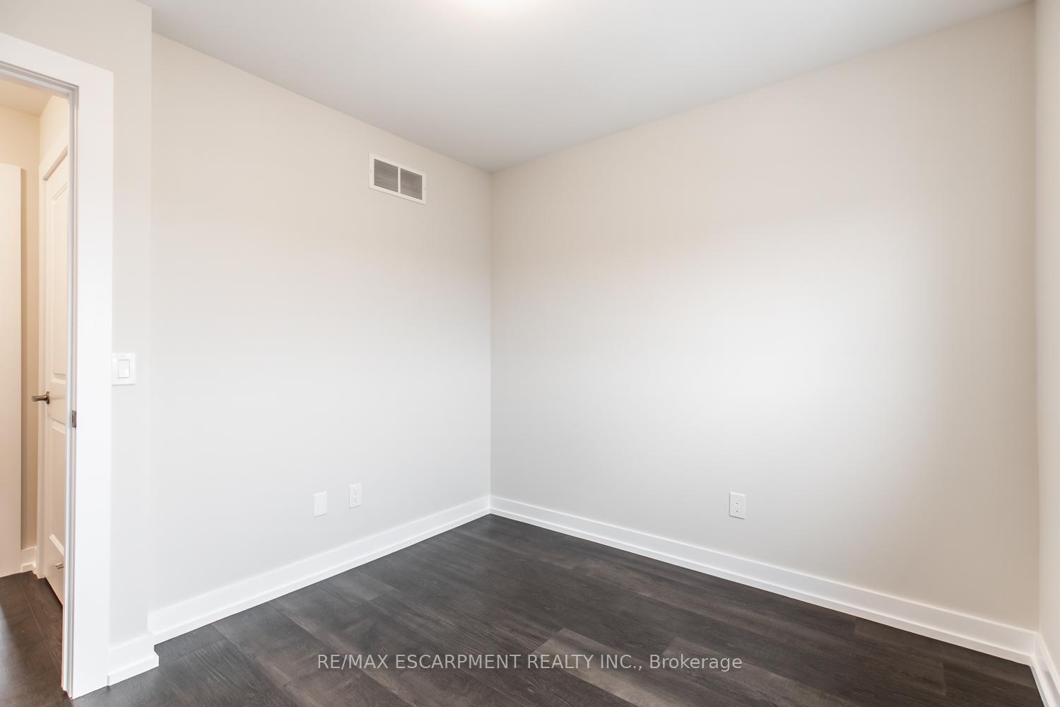Photo 31 of Unit 47, 19 Picardy Drive, Hamilton, Stoney Creek Mountain — HOMEH