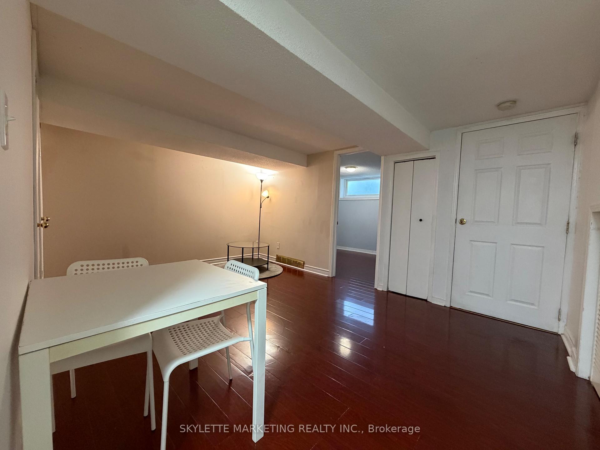Photo 6 of Unit Lower, 229 Zelda Crescent, Richmond Hill, Crosby — HOMEH