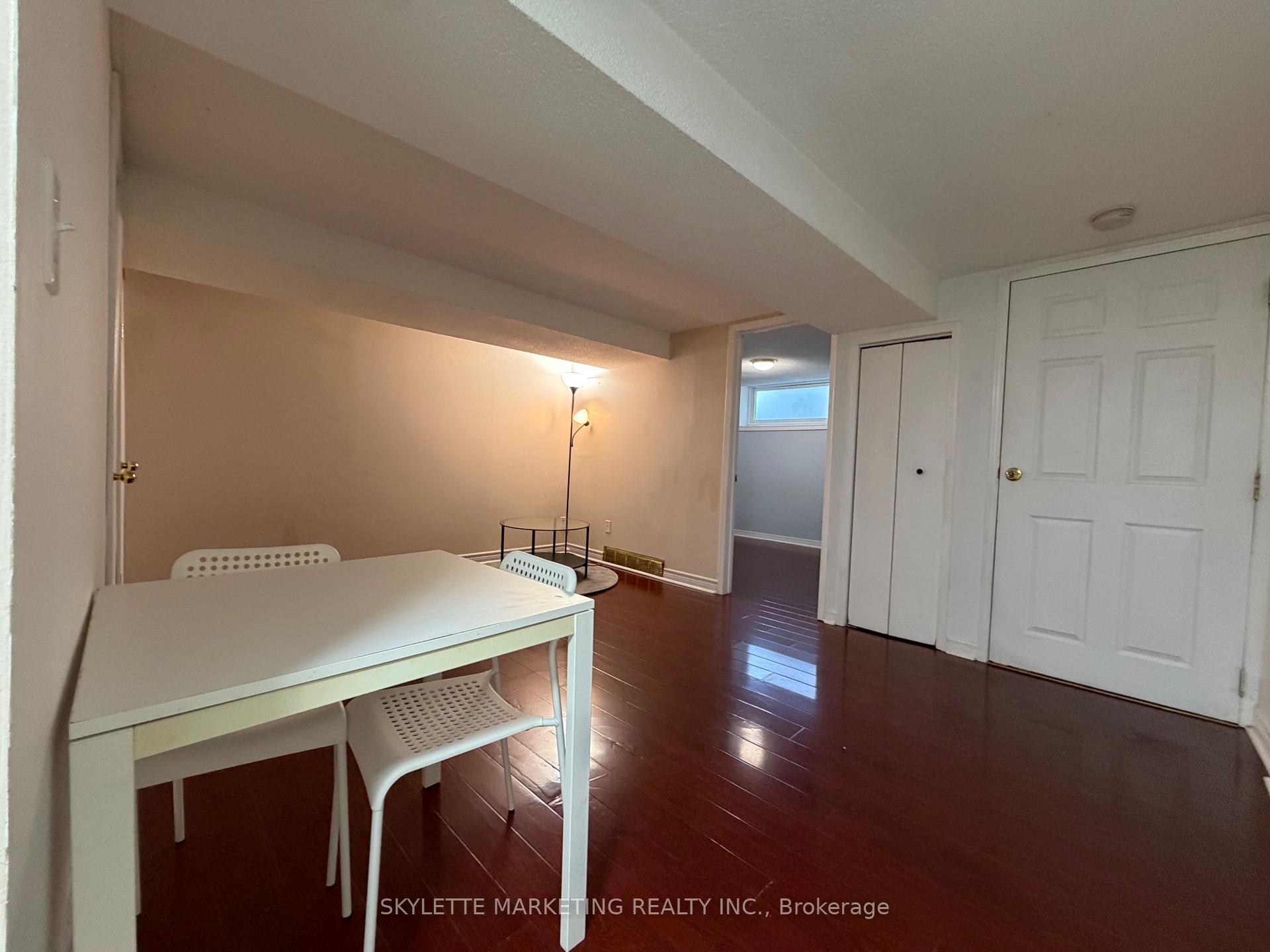 Photo 8 of Unit Lower, 229 Zelda Crescent, Richmond Hill, Crosby — HOMEH