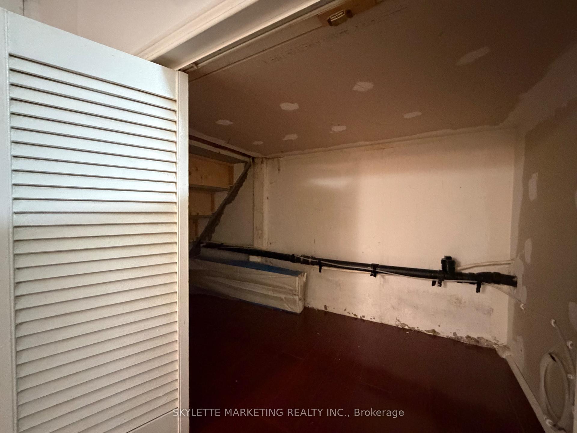 Photo 18 of Unit Lower, 229 Zelda Crescent, Richmond Hill, Crosby — HOMEH